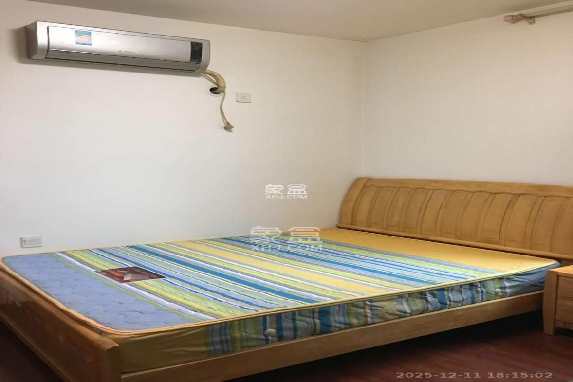 新民小区 1室0厅0卫 2200.0元/月 新民小区 1室0厅0卫 2200.0元/月室内图