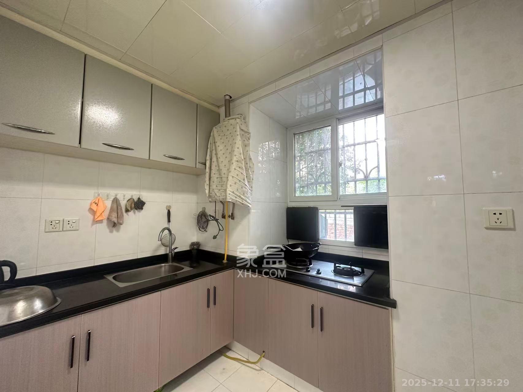 雨花区线材宿舍(莱特尔事业集团小区) 2室1厅1卫 2000.0元/月 雨花区线材宿舍(莱特尔事业集团小区) 2室1厅1卫 2000.0元/月室内图