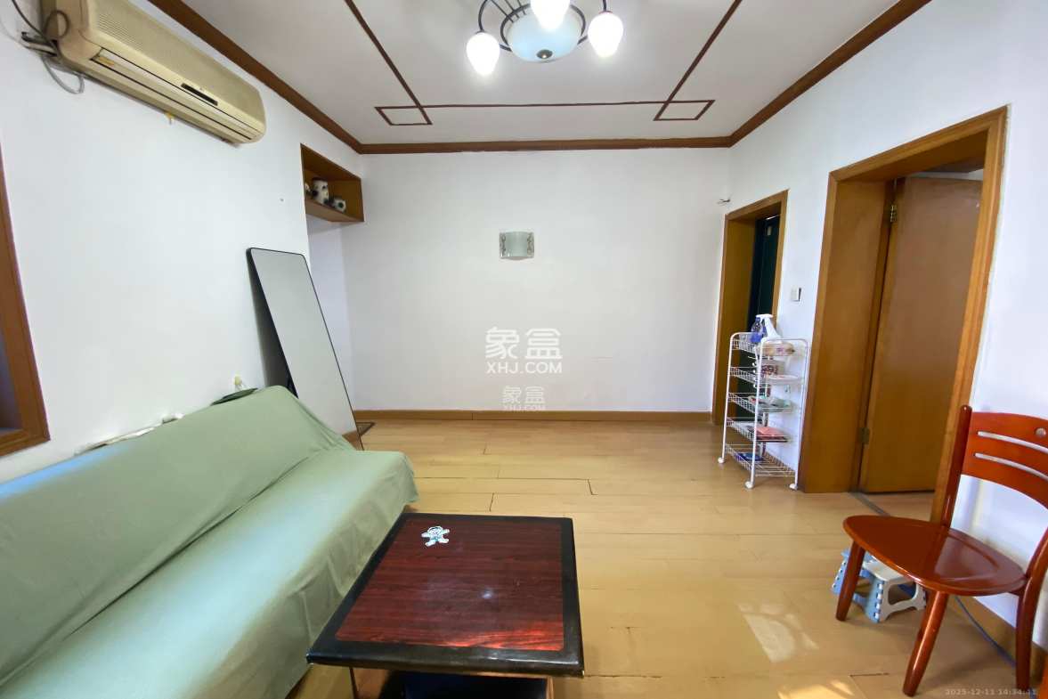 牛婆塘社区 2室2厅1卫 1400.0元/月 牛婆塘社区 2室2厅1卫 1400.0元/月室内图