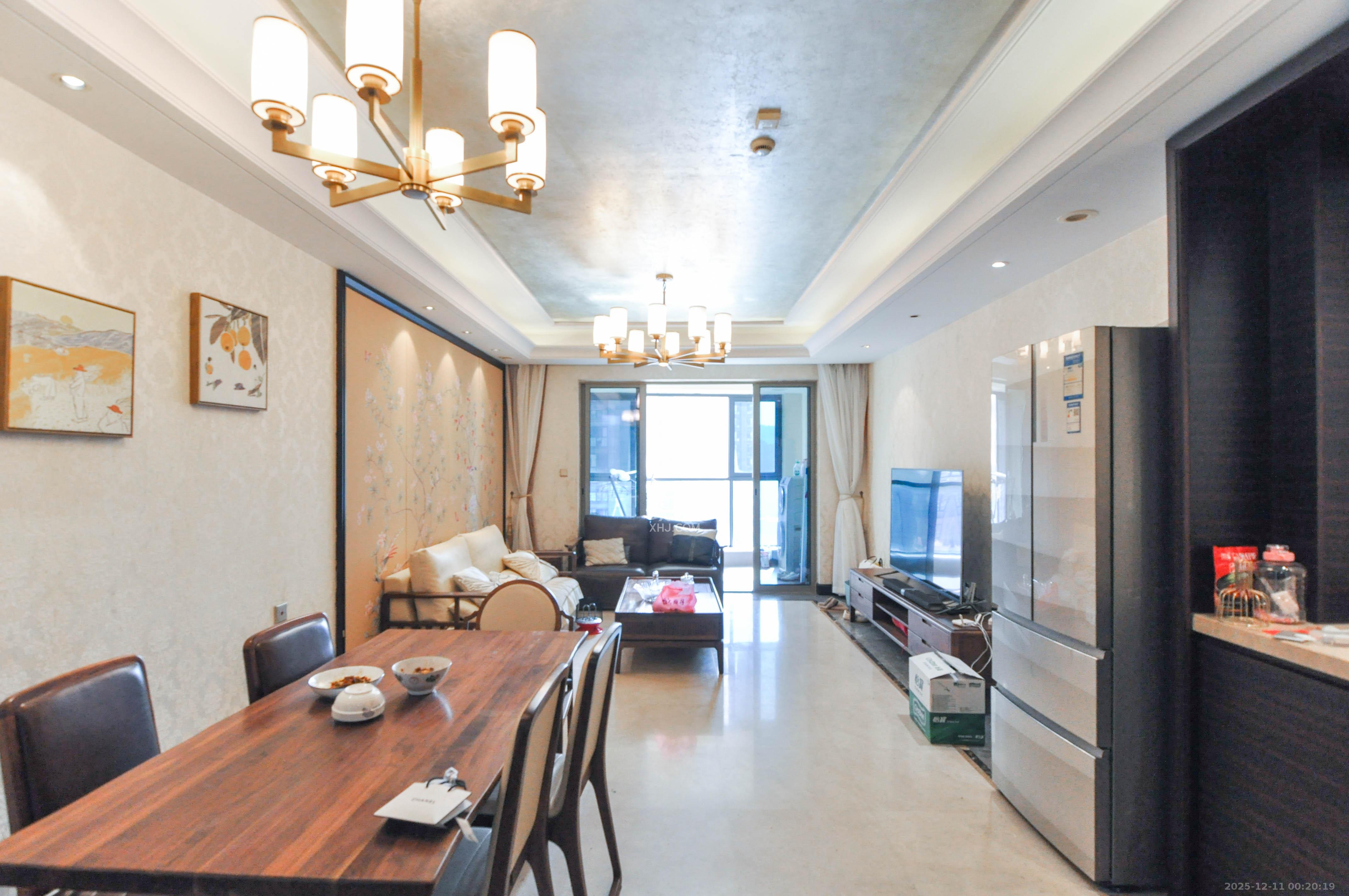 梅溪湖金茂府（金茂广场）（金茂览秀城）  1室0厅0卫    235.0万客厅