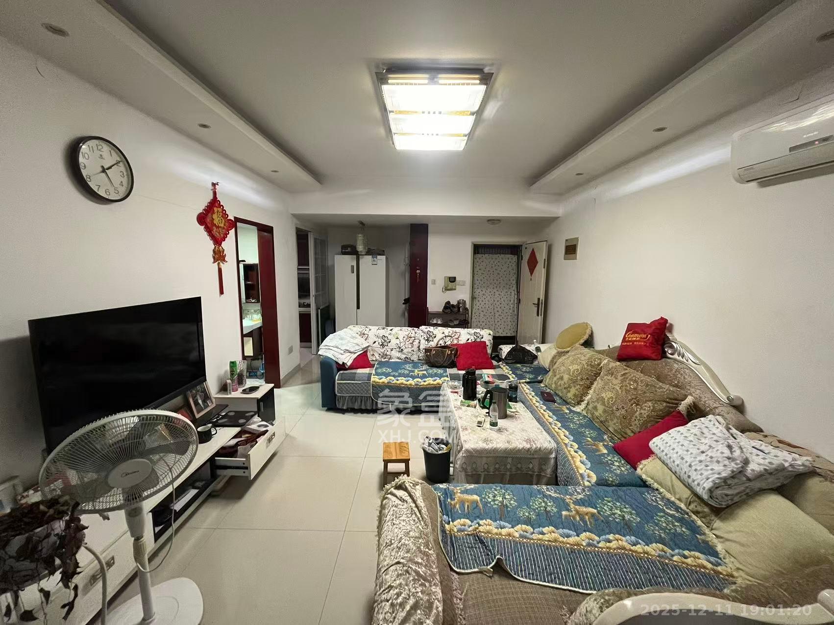 满庭芳小区  1室1厅1卫    1800.0元/月