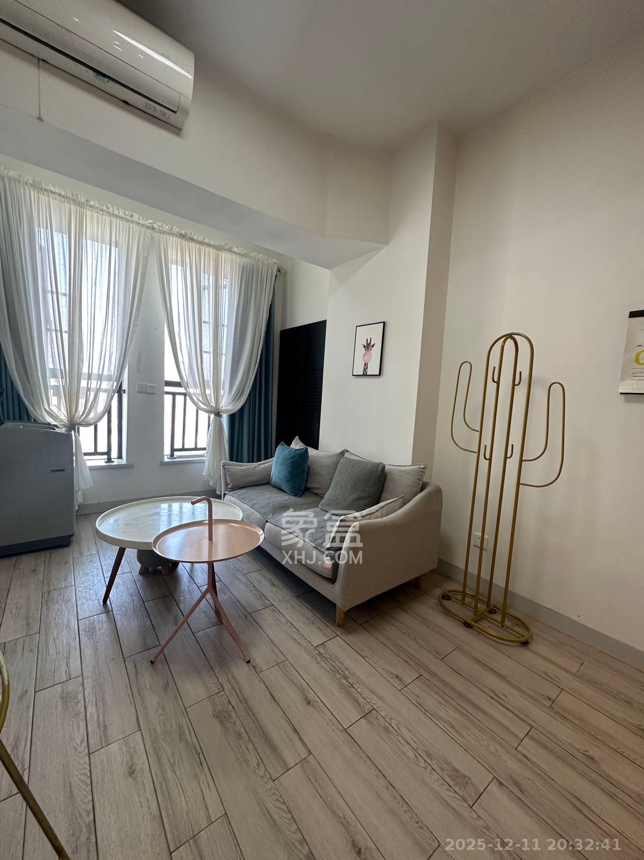 梅溪国际公寓(步步高新天地) 1室1厅1卫 1500.0元/月 梅溪国际公寓(步步高新天地) 1室1厅1卫 1500.0元/月室内图