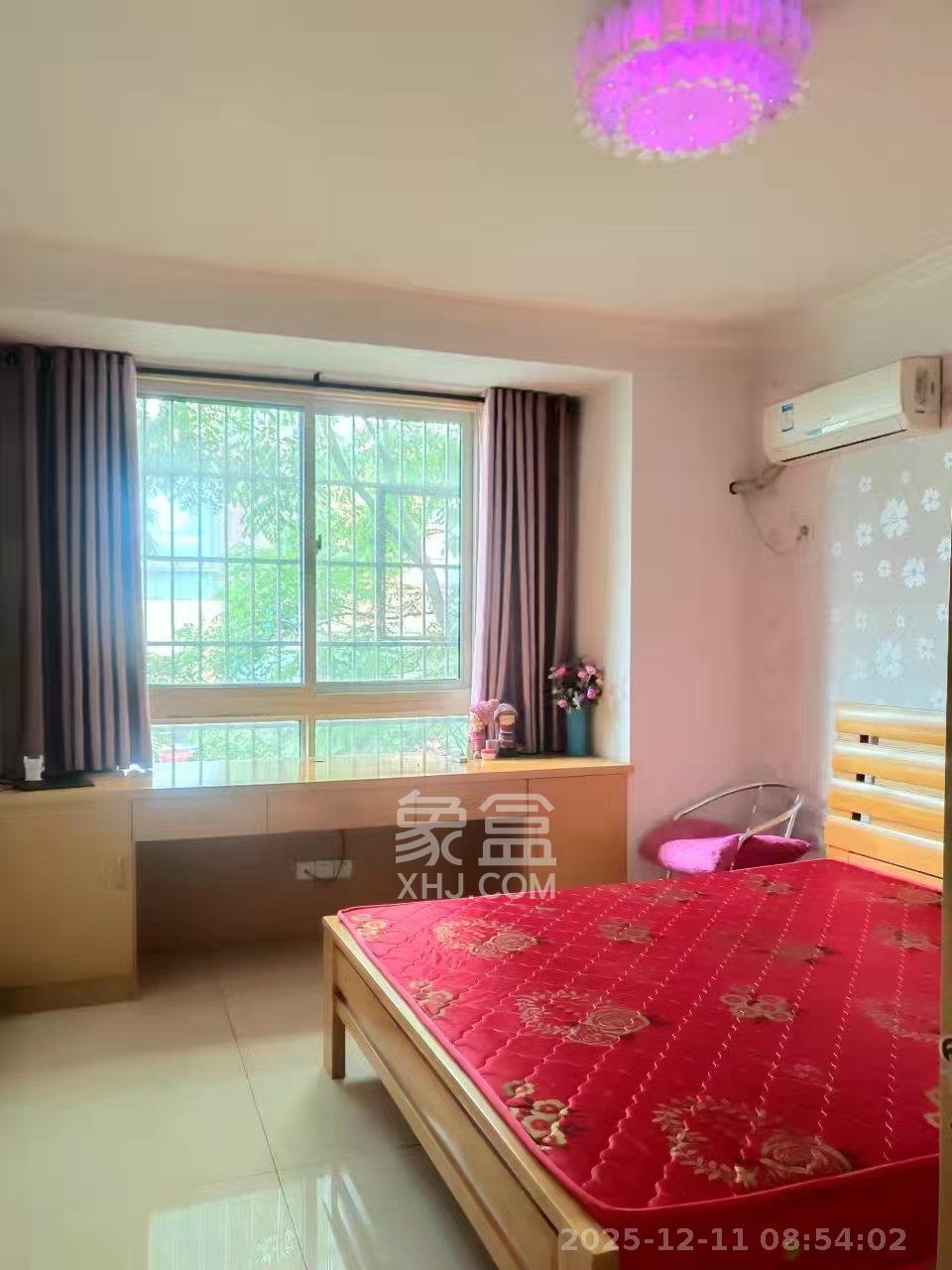 山水湾  2室2厅1卫    1600.0元/月室内图