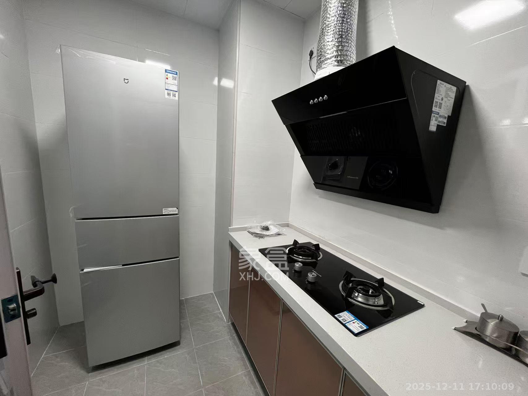 世茂璀璨天城  3室1厅1卫    3000.0元/月室内图