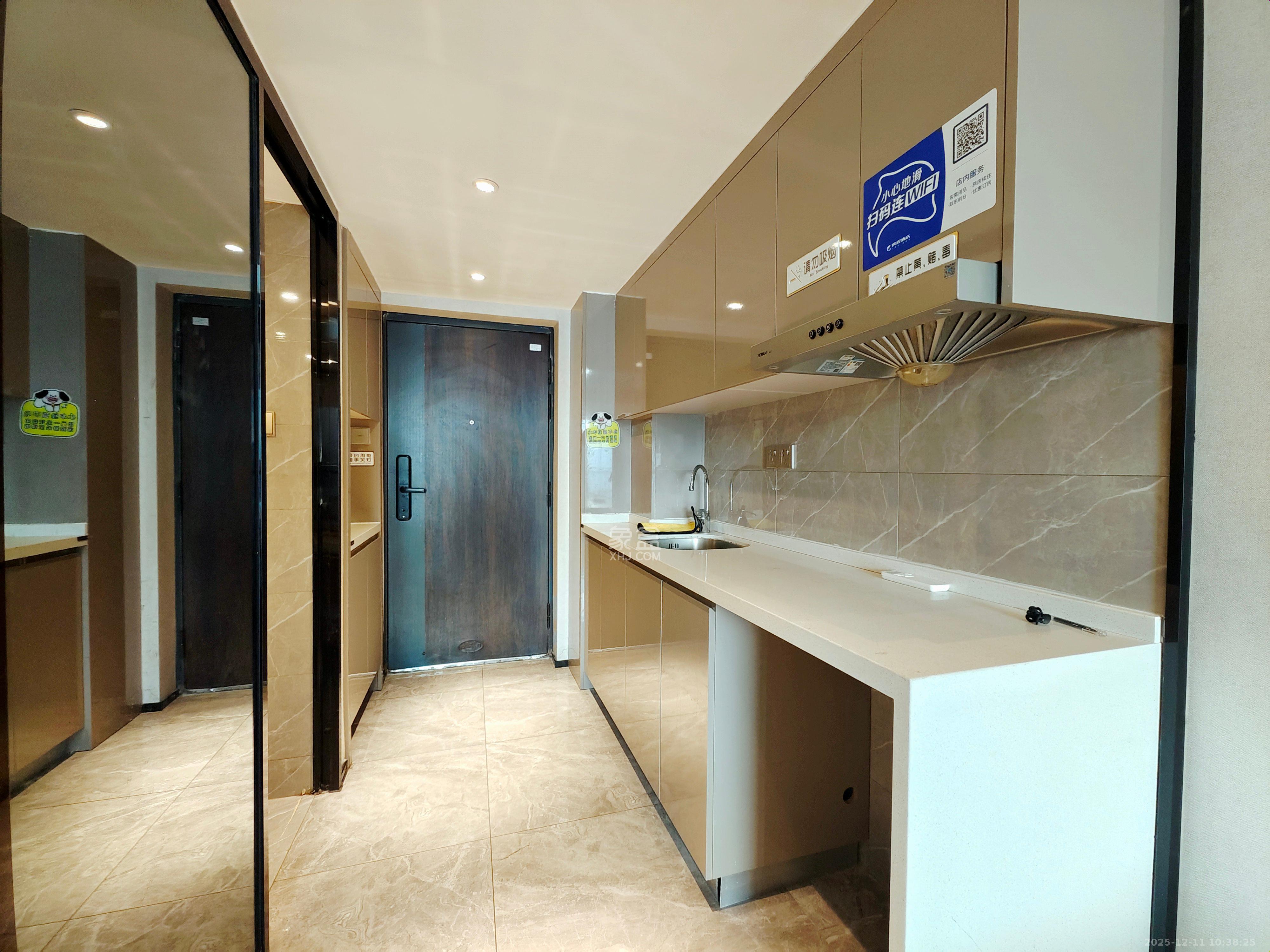 中一鲲出(鲲鹏府) 2室1厅1卫 2600.0元/月 中一鲲出(鲲鹏府) 2室1厅1卫 2600.0元/月室内图