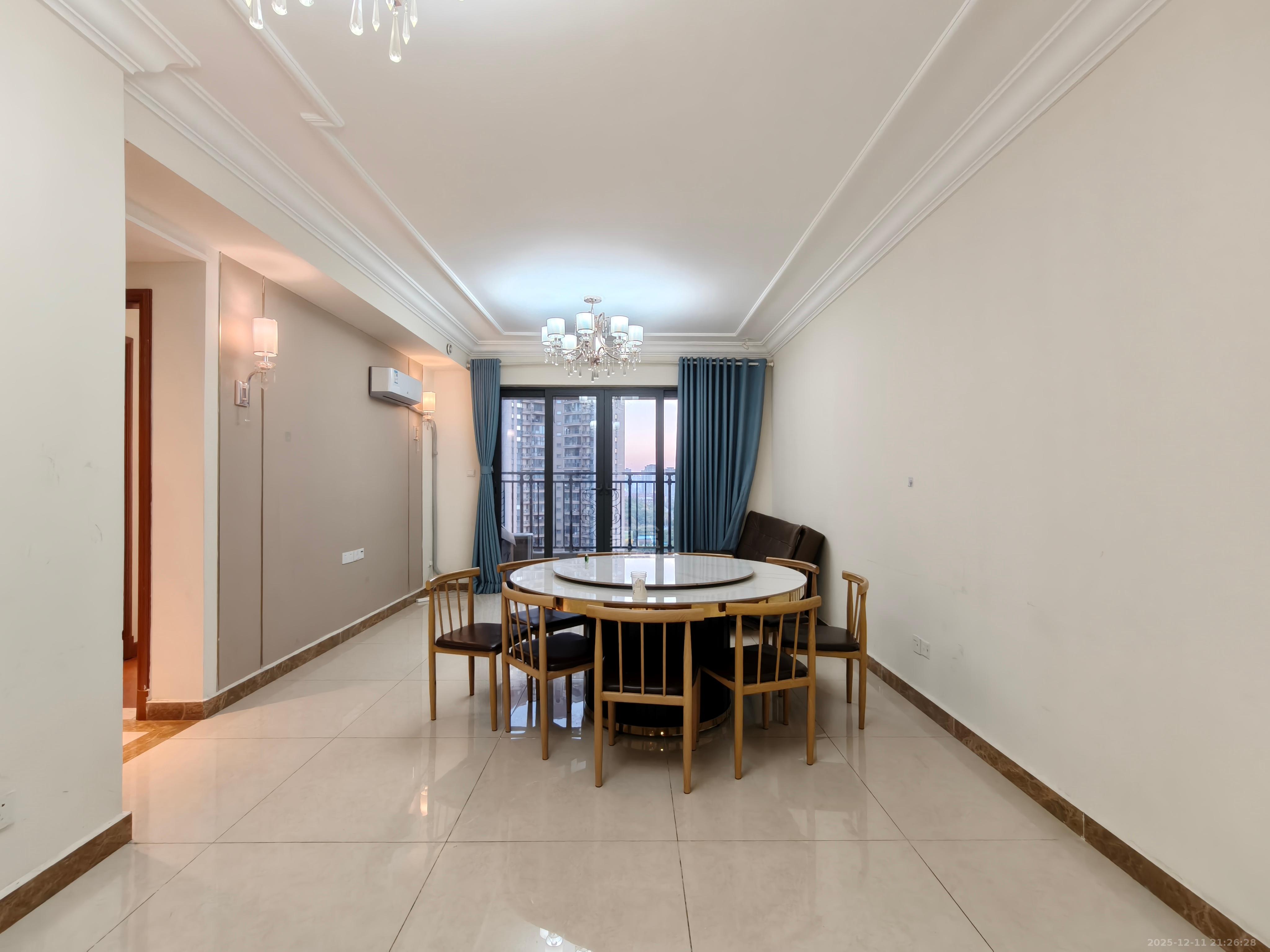 恒大华府  3室2厅2卫    2300.0元/月