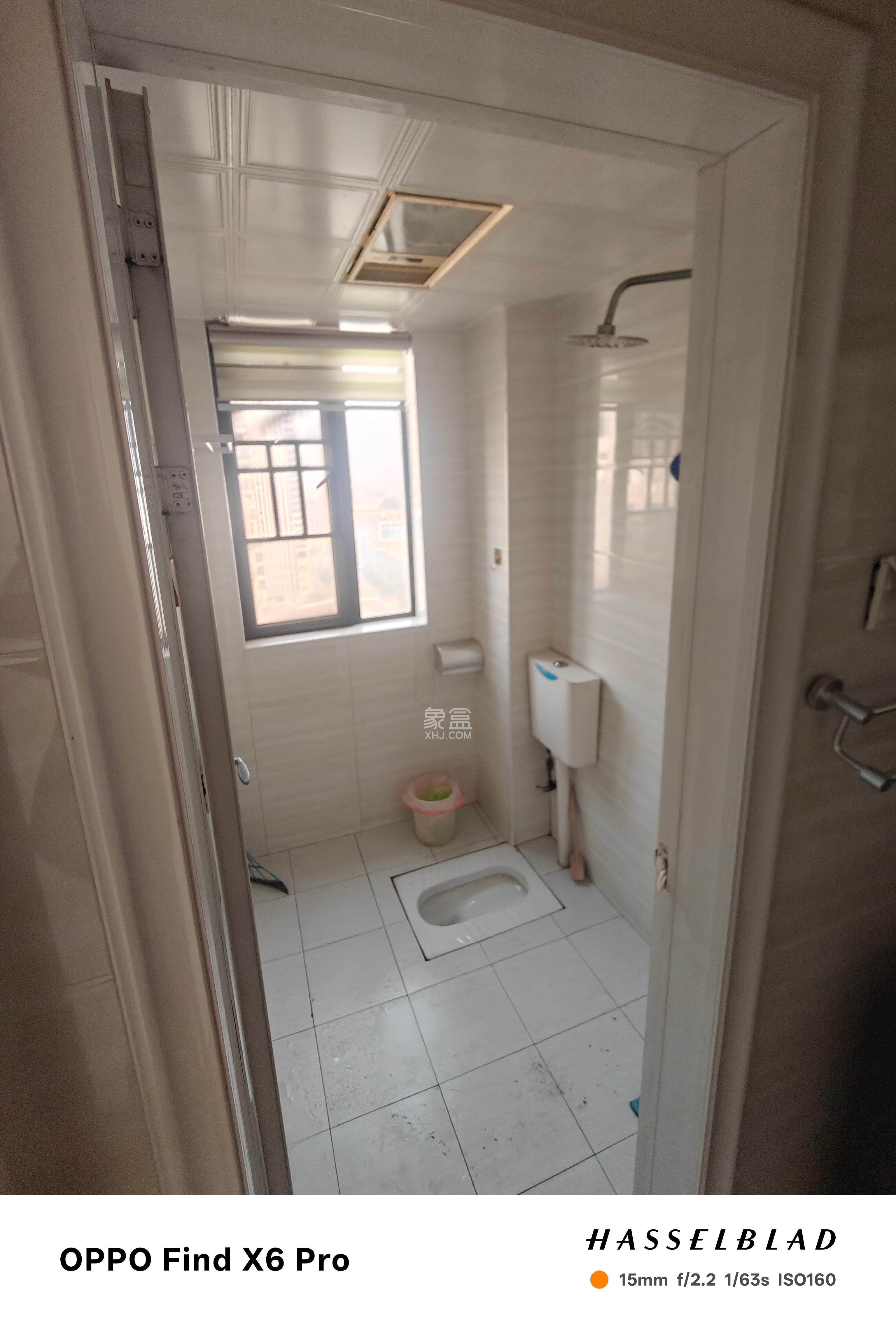 麓谷星辰  2室1厅1卫    2200.0元/月室内图