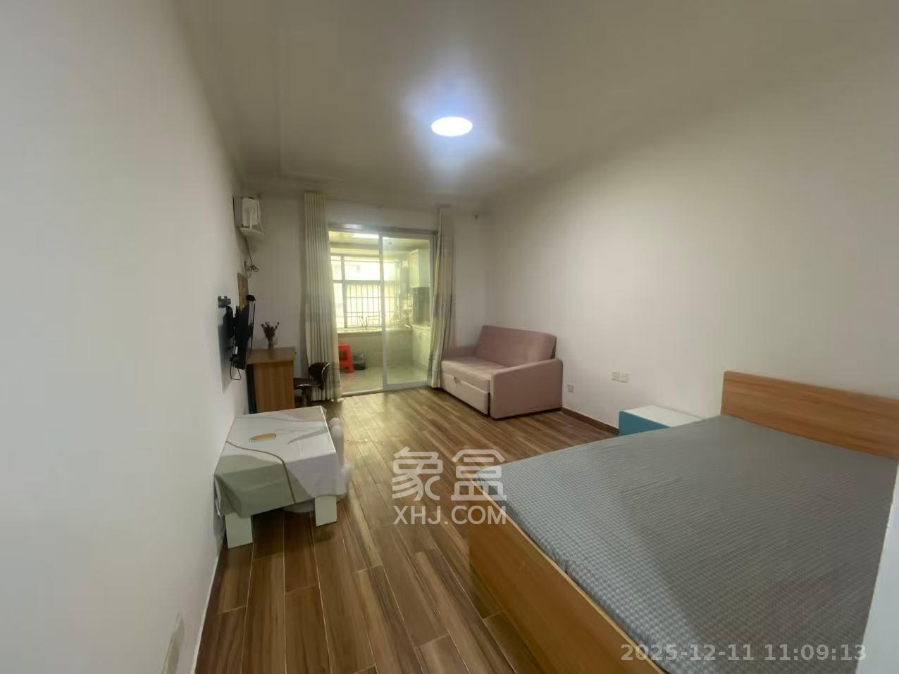 蓝湾国际广场  1室1厅1卫    1500.0元/月