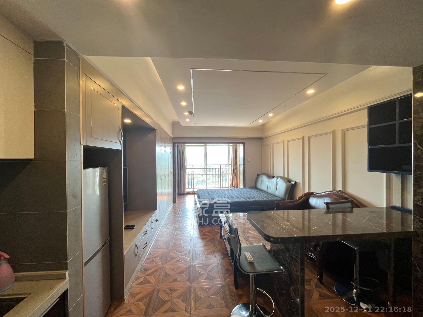 保利国际广场 1室1厅1卫 2100.0元/月 保利国际广场 1室1厅1卫 2100.0元/月室内图