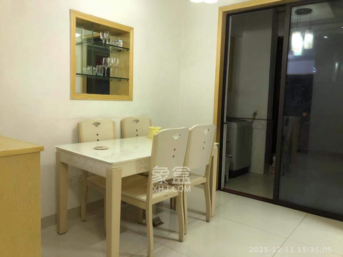 保利麓谷林语D区  3室2厅1卫    2100.0元/月室内图