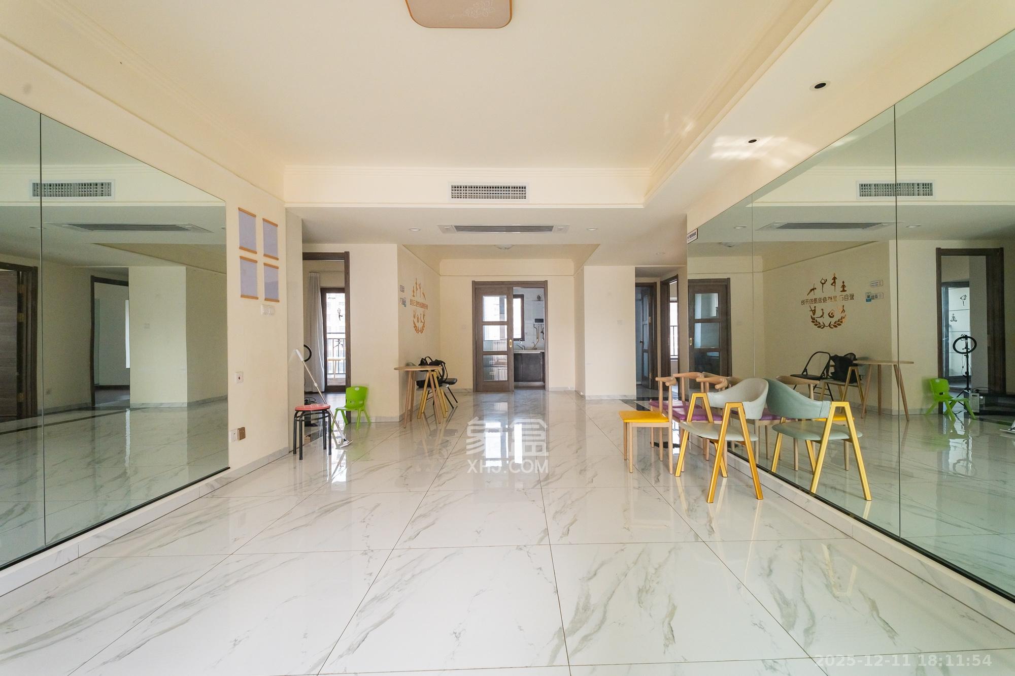 碧桂园中央花园  4室2厅2卫    109.3万