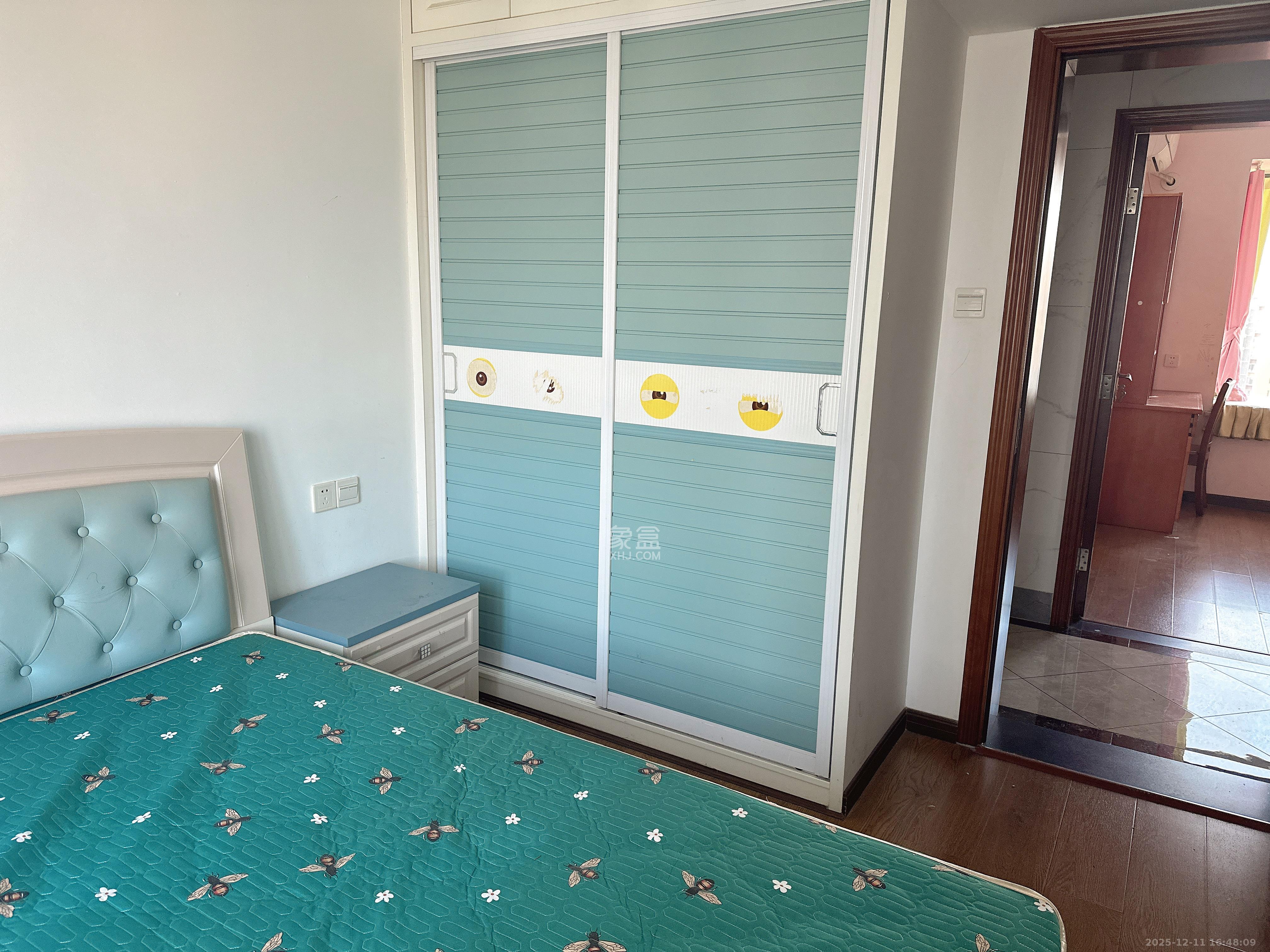 中南国际眼镜城（中伟商业中心）  4室2厅2卫    2800.0元/月室内图