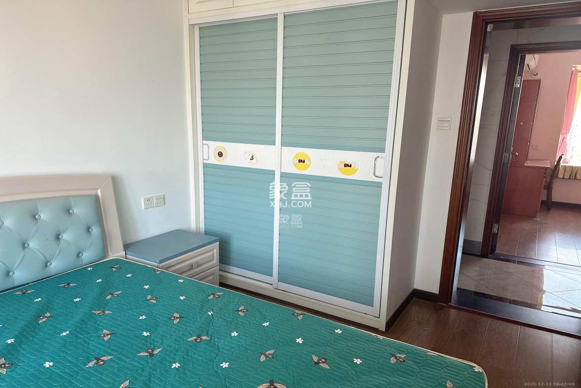 中南国际眼镜城(中伟商业中心) 4室2厅2卫 2800.0元/月 中南国际眼镜城(中伟商业中心) 4室2厅2卫 2800.0元/月室内图