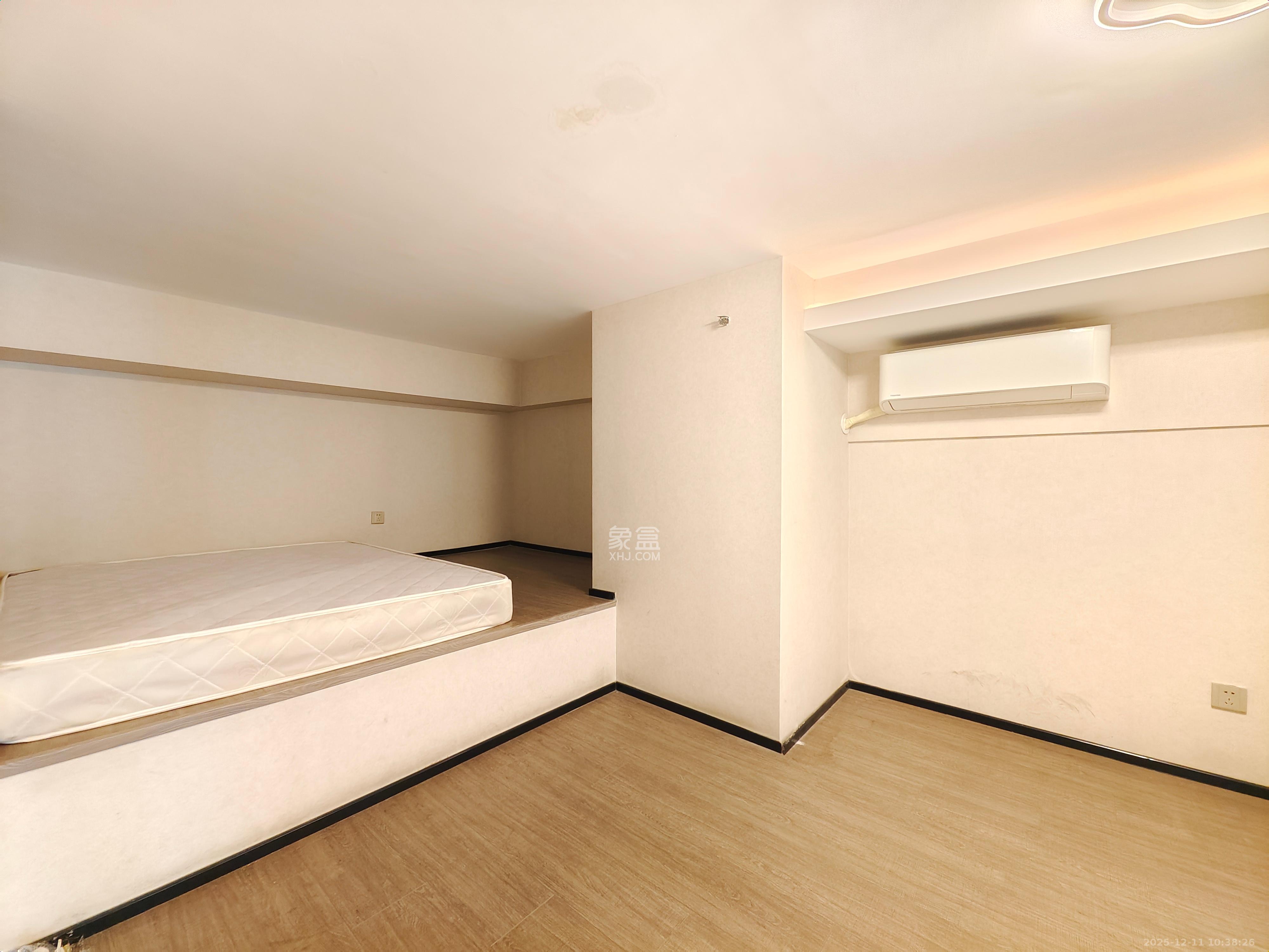 中一鲲出（鲲鹏府）  2室1厅1卫    2600.0元/月室内图