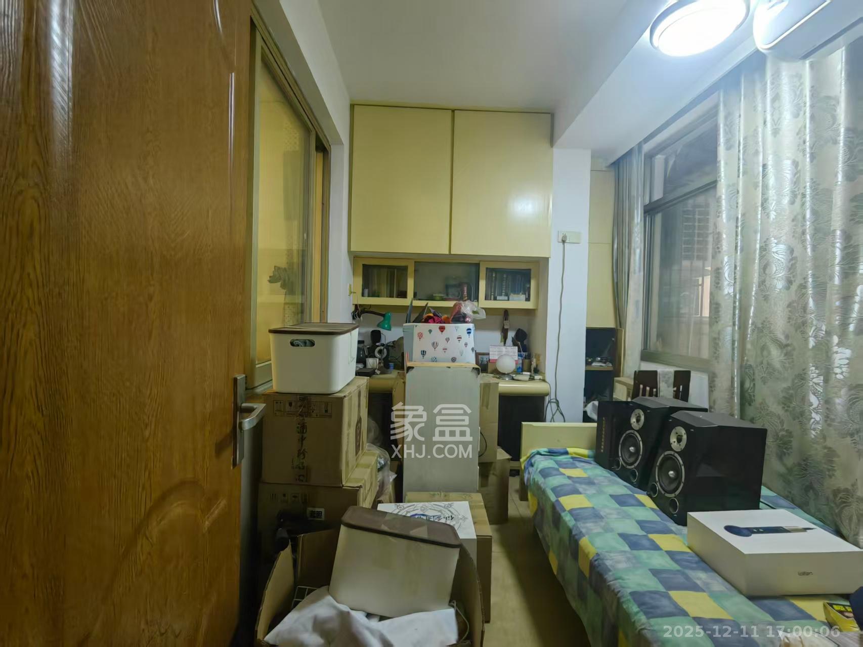 长重机械厂宿舍 3室2厅1卫 1500.0元/月 长重机械厂宿舍 3室2厅1卫 1500.0元/月室内图