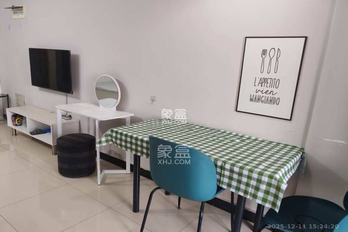 圭塘三小区 1室1厅1卫 1500.0元/月 圭塘三小区 1室1厅1卫 1500.0元/月室内图