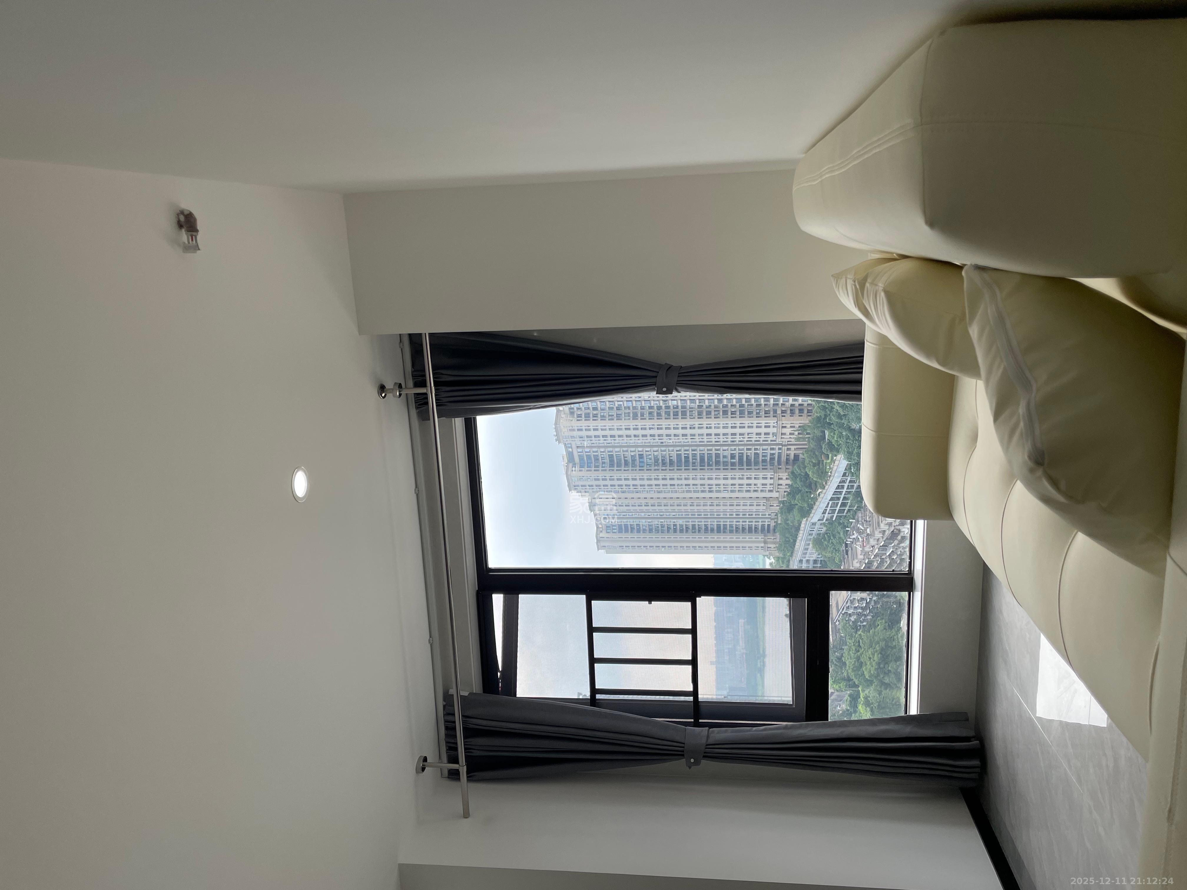 卓越江岸  1室0厅0卫    3000.0元/月