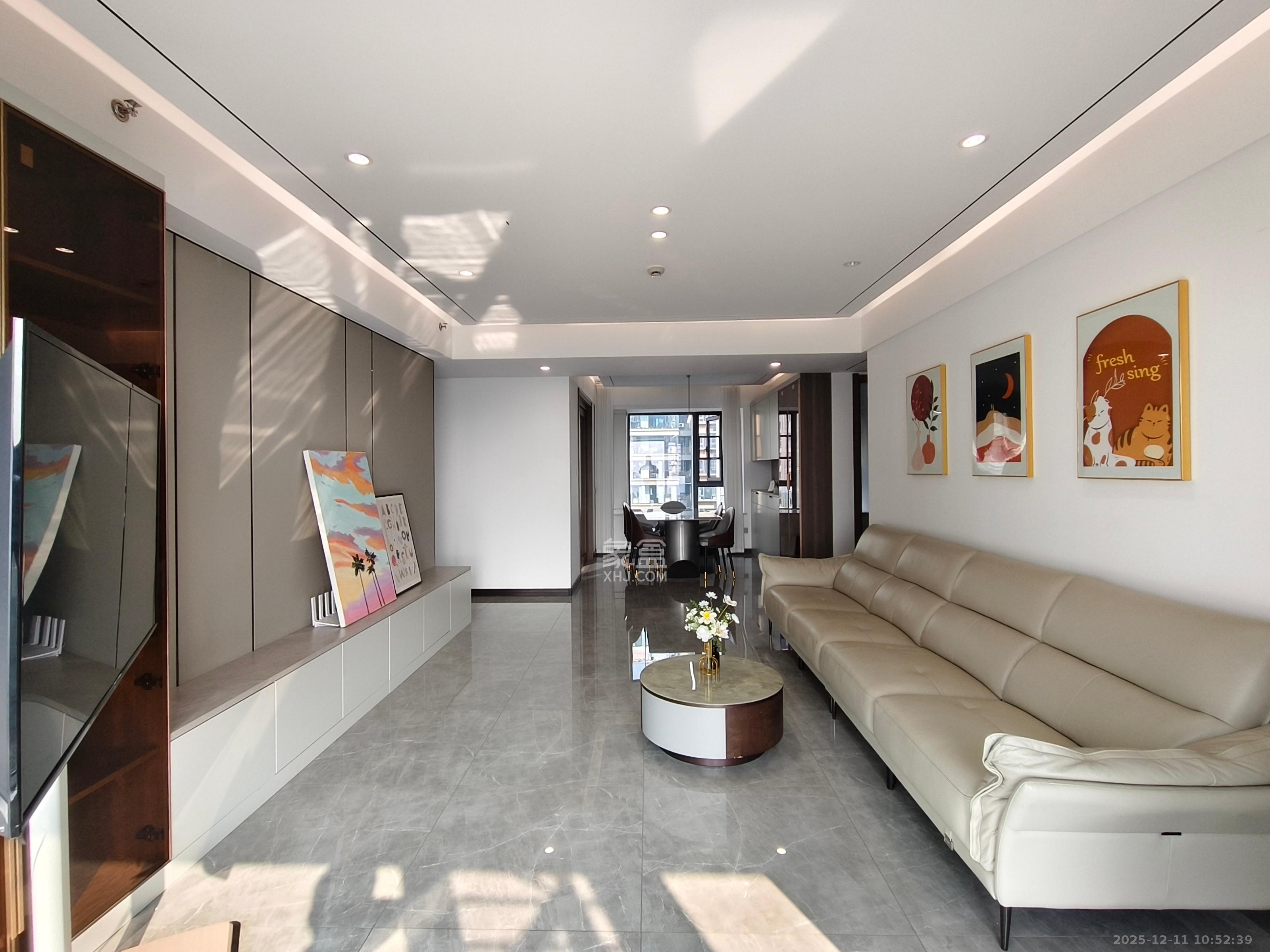 卓越中寰 4室2厅2卫 5800.0元/月 卓越中寰 4室2厅2卫 5800.0元/月室内图