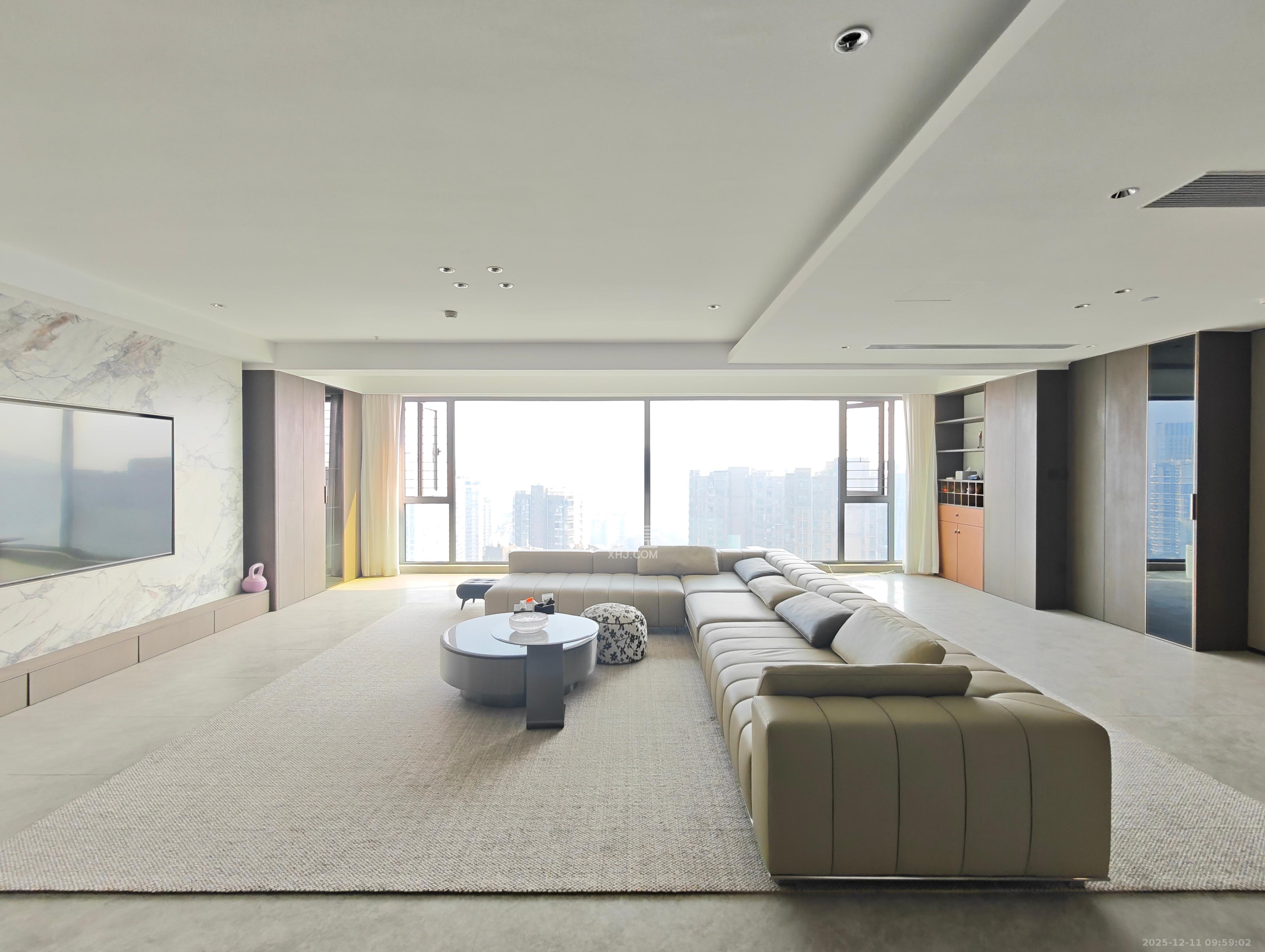 长沙悦府（华润万象城）  4室2厅3卫    18000.0元/月