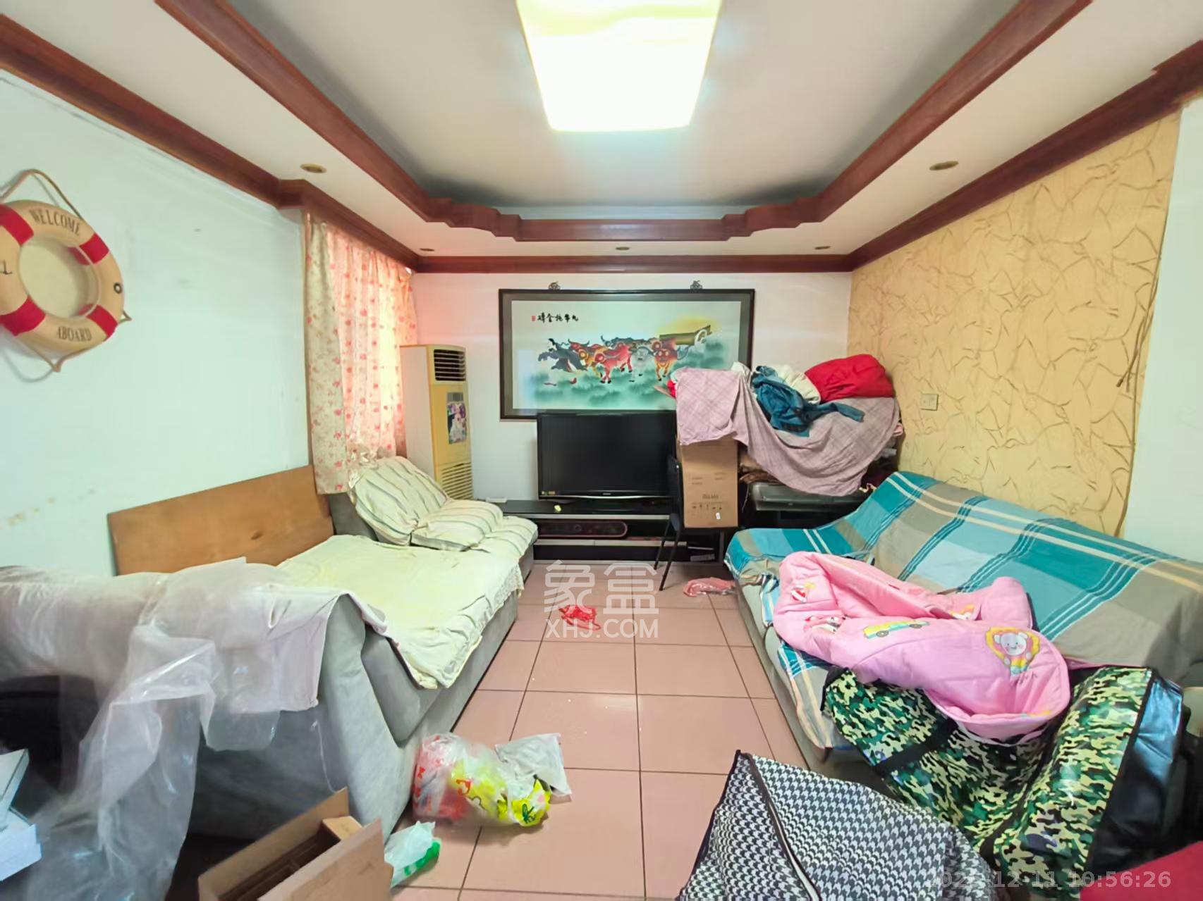 城市花园  2室2厅1卫    2000.0元/月