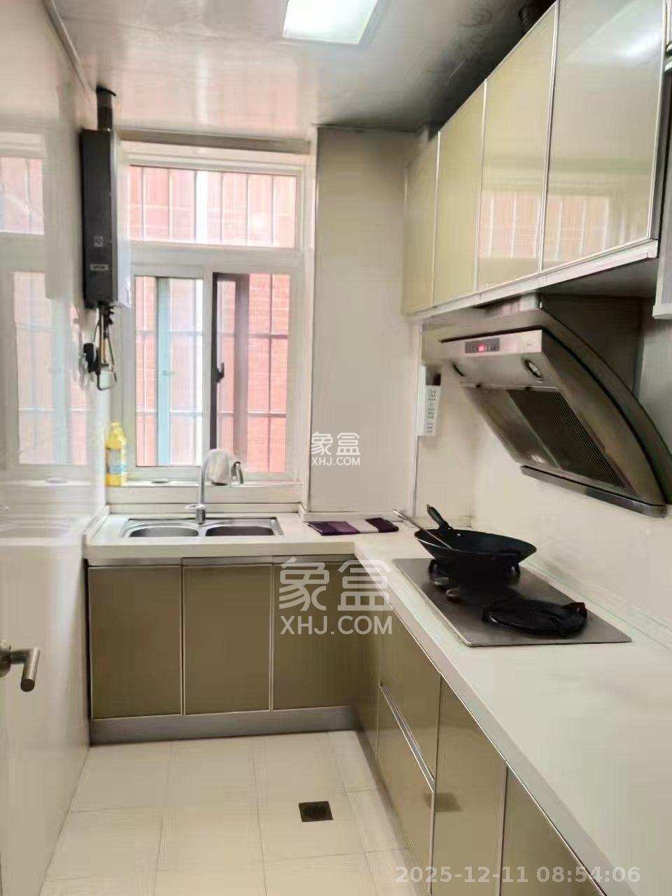 山水湾 2室2厅1卫 1600.0元/月 山水湾 2室2厅1卫 1600.0元/月室内图