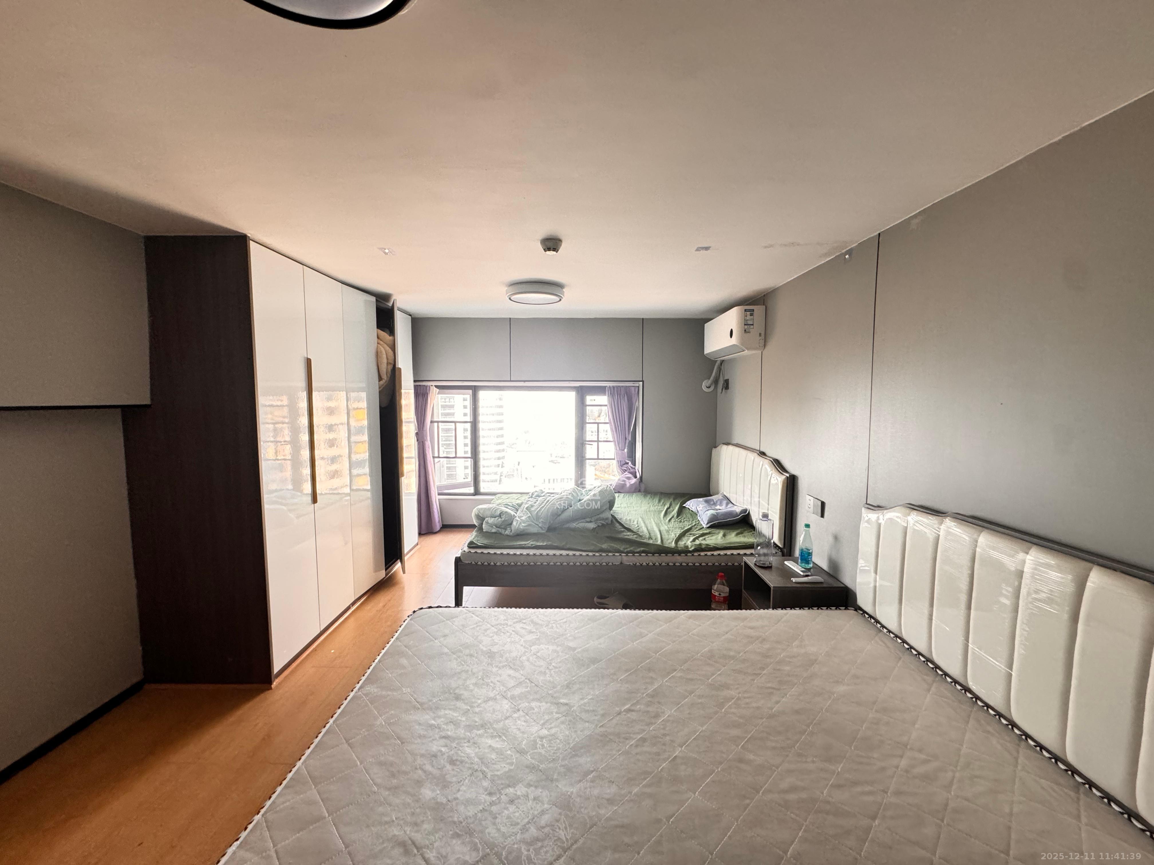 绿地新都会  1室1厅1卫    1400.0元/月室内图