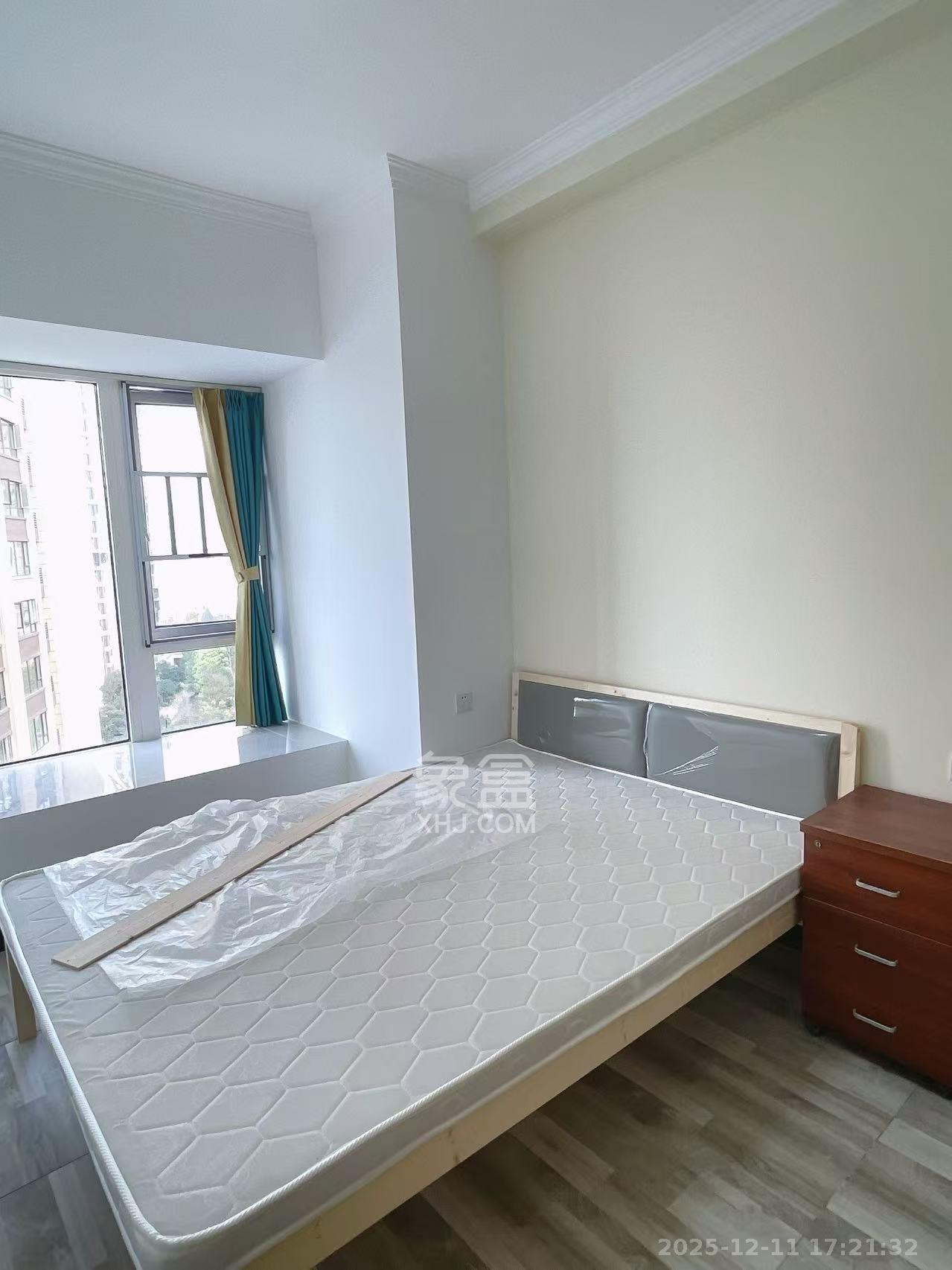 保利香槟国际  2室1厅1卫    1700.0元/月室内图