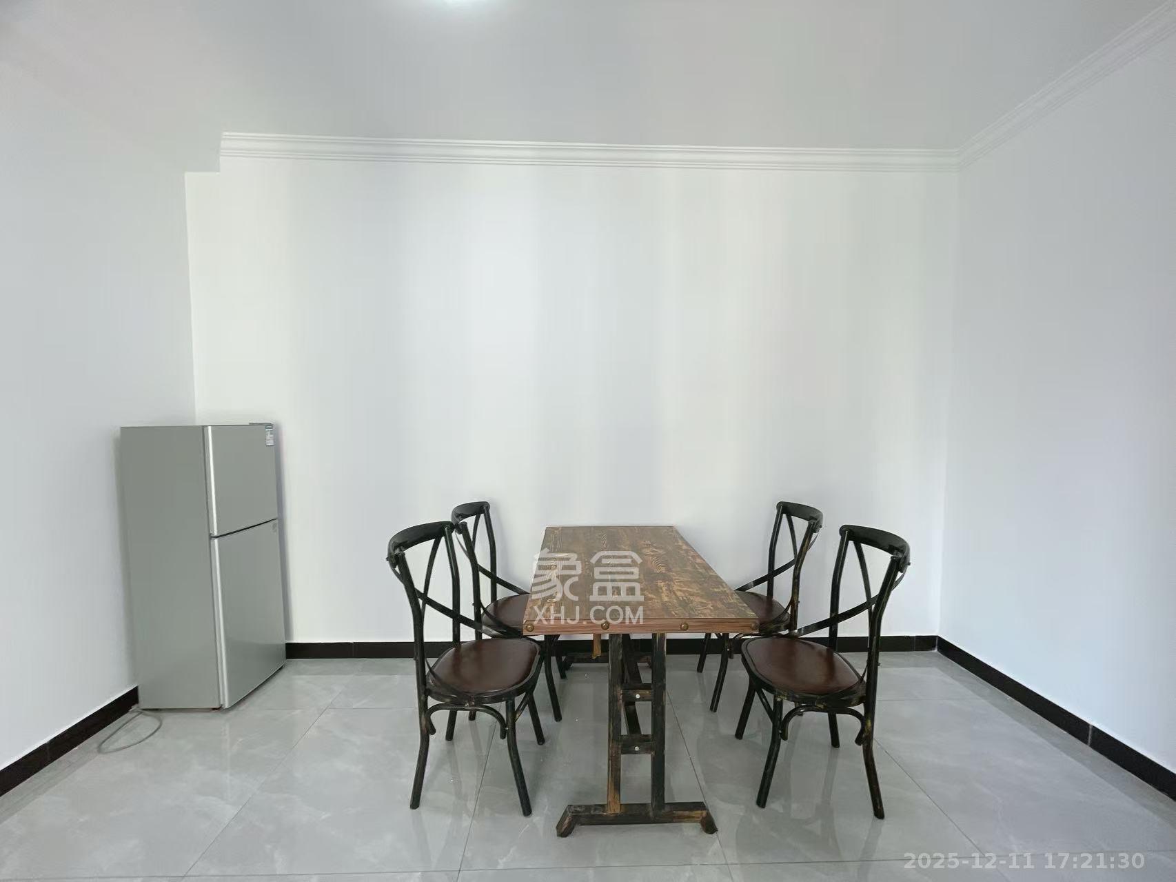 保利香槟国际 2室1厅1卫 1700.0元/月 保利香槟国际 2室1厅1卫 1700.0元/月室内图