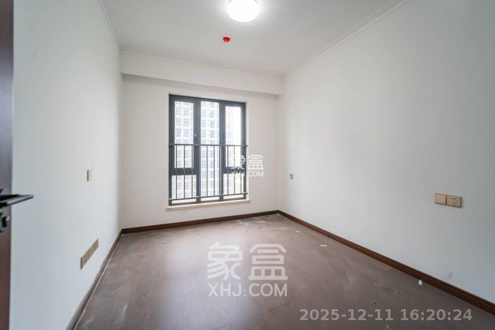 绿地长沙城际空间站（绿地新里佳苑）  3室2厅2卫    3000.0元/月室内图