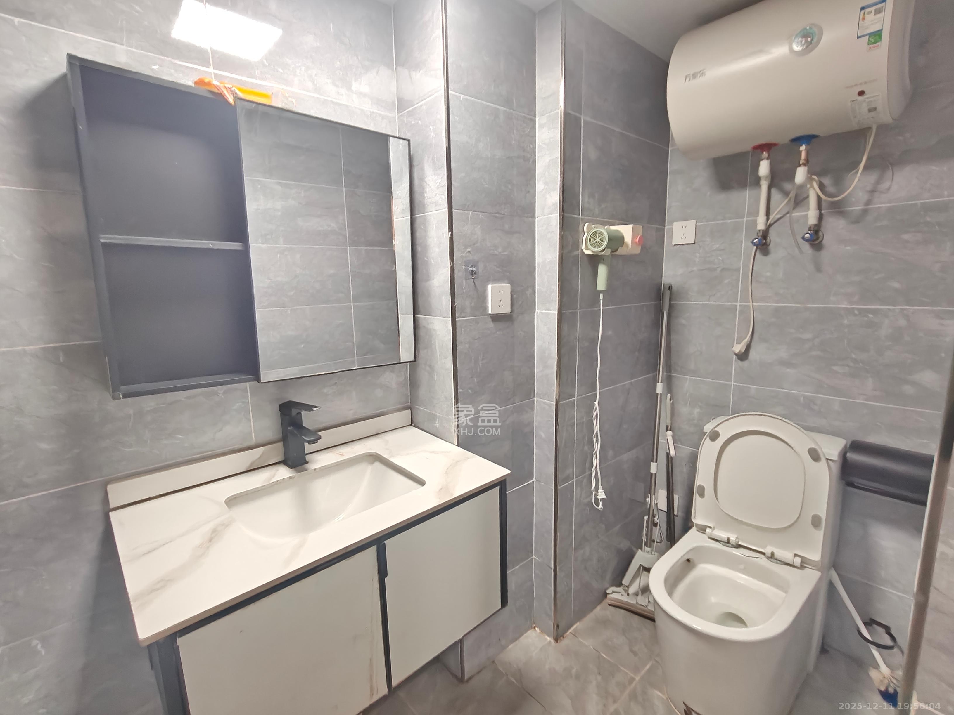 卓越江岸  1室0厅1卫    1500.0元/月