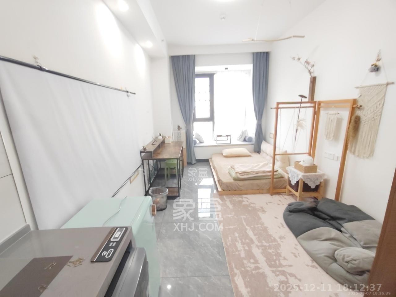 保利麓谷林语I区  1室1厅1卫    1400.0元/月