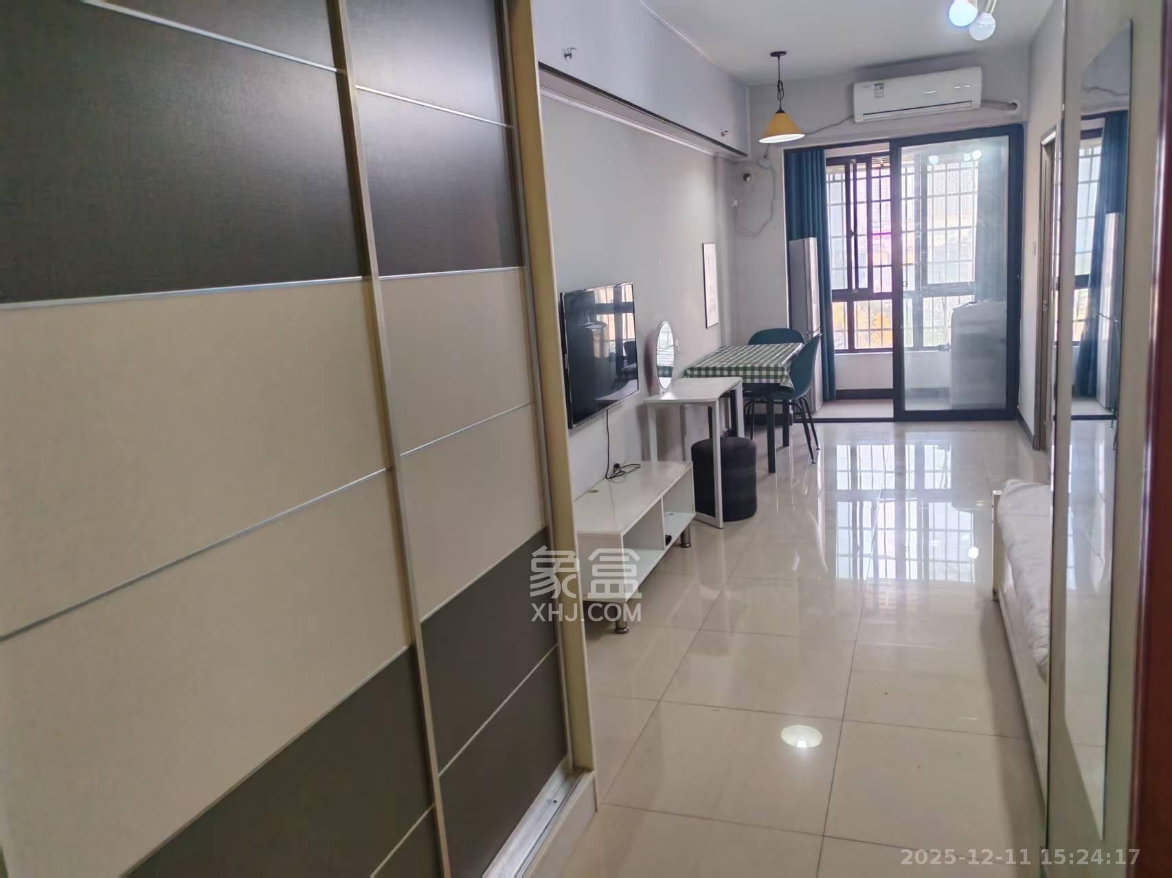 圭塘三小区  1室1厅1卫    1500.0元/月室内图1