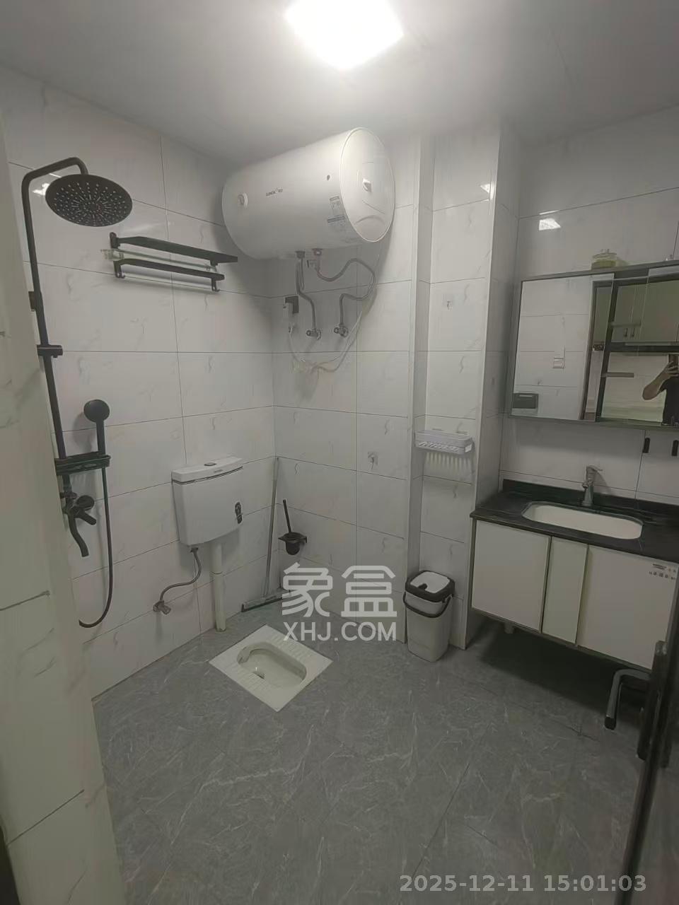 梅溪峰汇（房聚梅溪壹中心）  1室1厅1卫    1600.0元/月室内图