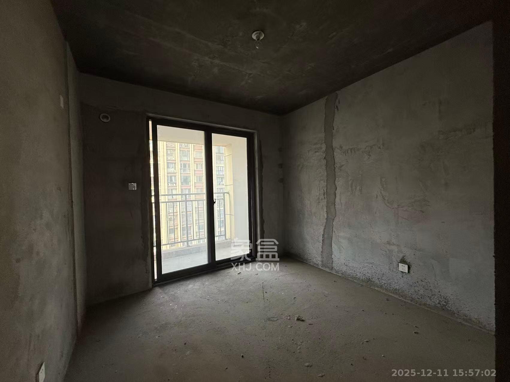 东方美地  4室2厅2卫    800.0元/月室内图