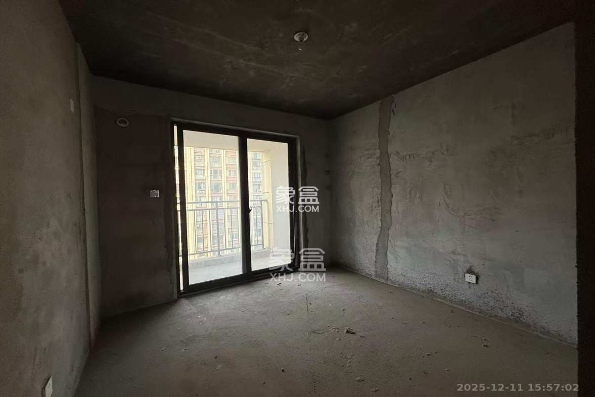 东方美地 4室2厅2卫 800.0元/月 东方美地 4室2厅2卫 800.0元/月室内图