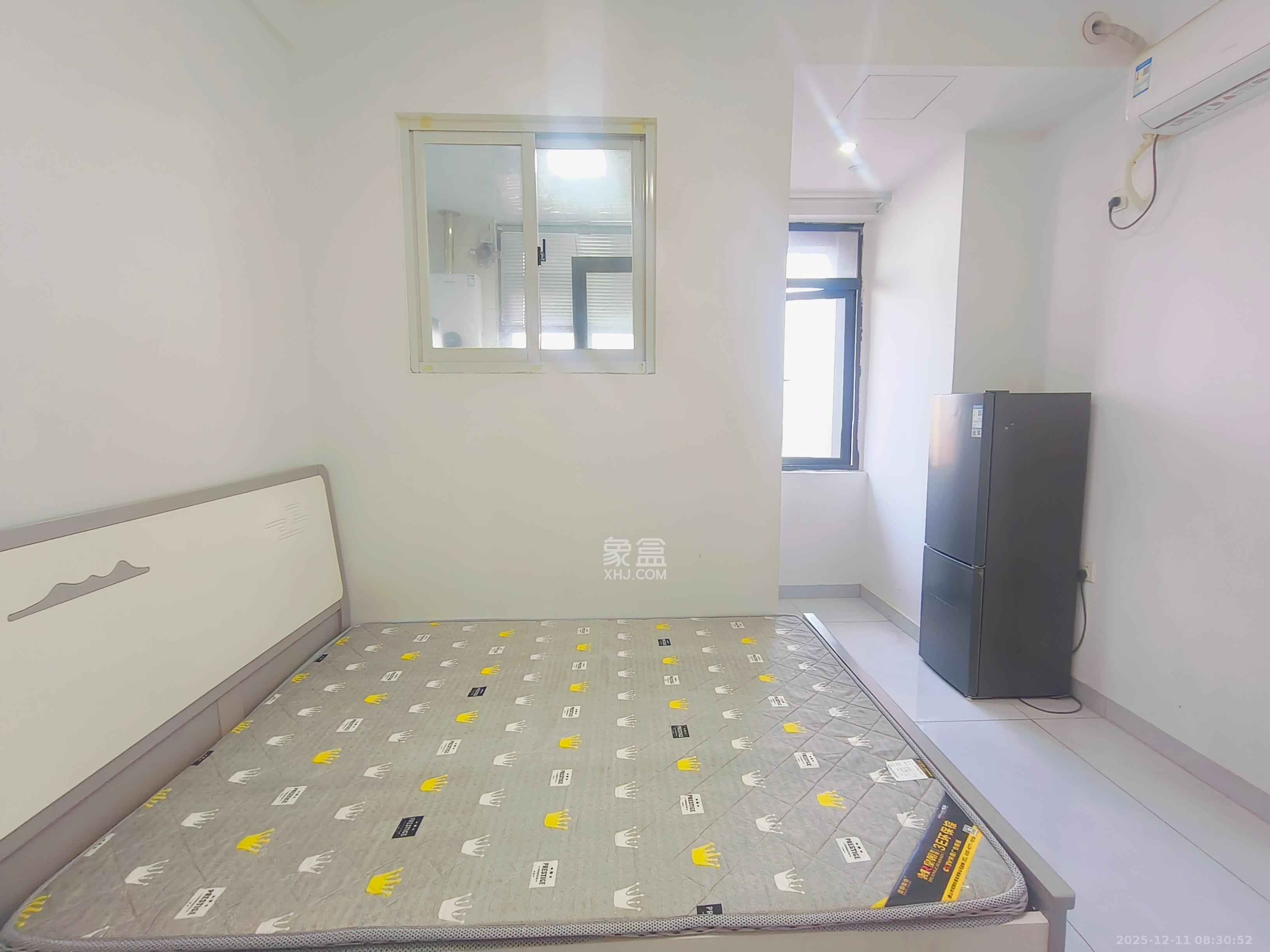 日盛湖湘花苑  1室1厅1卫    1300.0元/月室内图