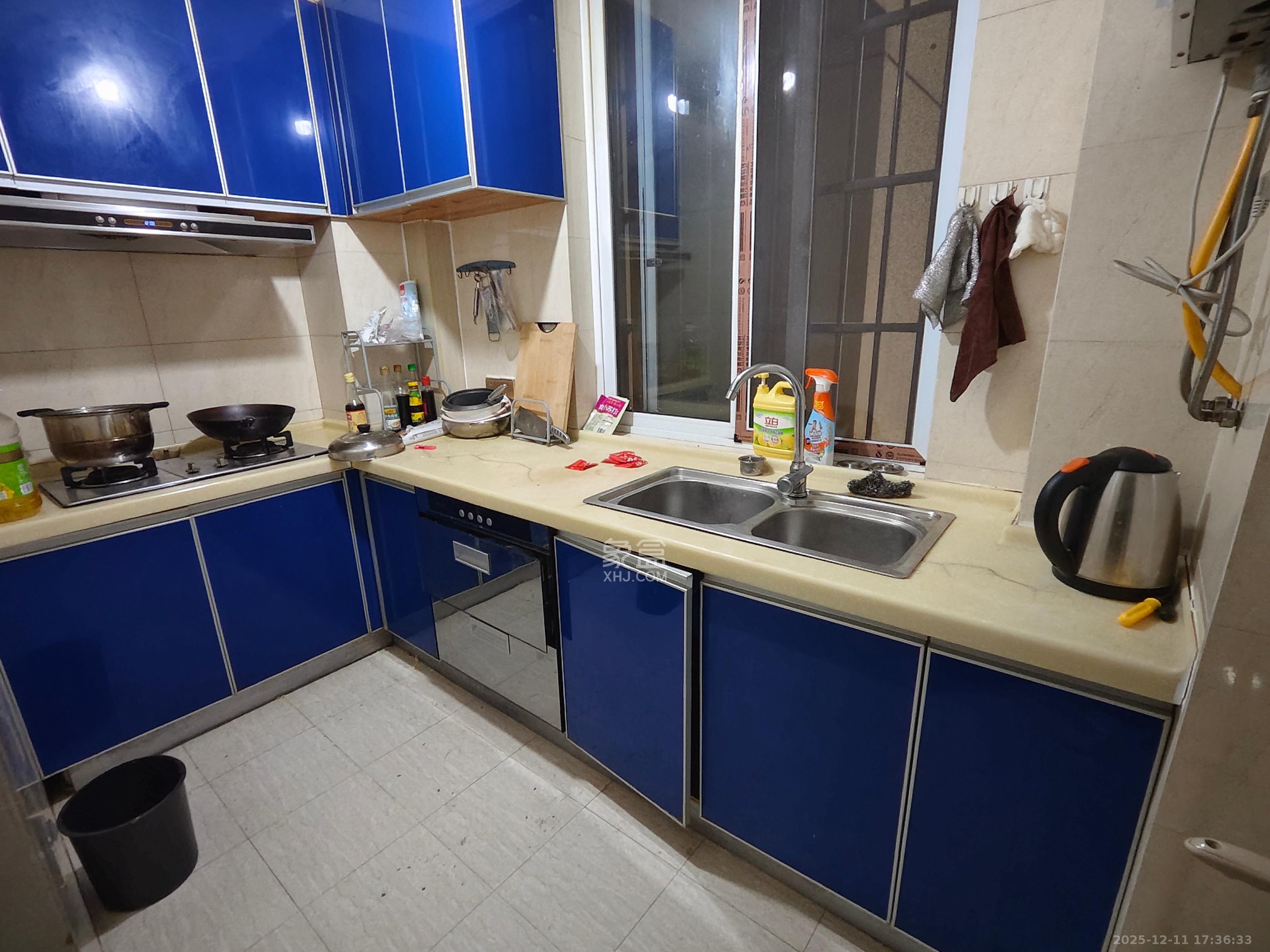 三重星都心 2室2厅1卫 2300.0元/月 三重星都心 2室2厅1卫 2300.0元/月室内图