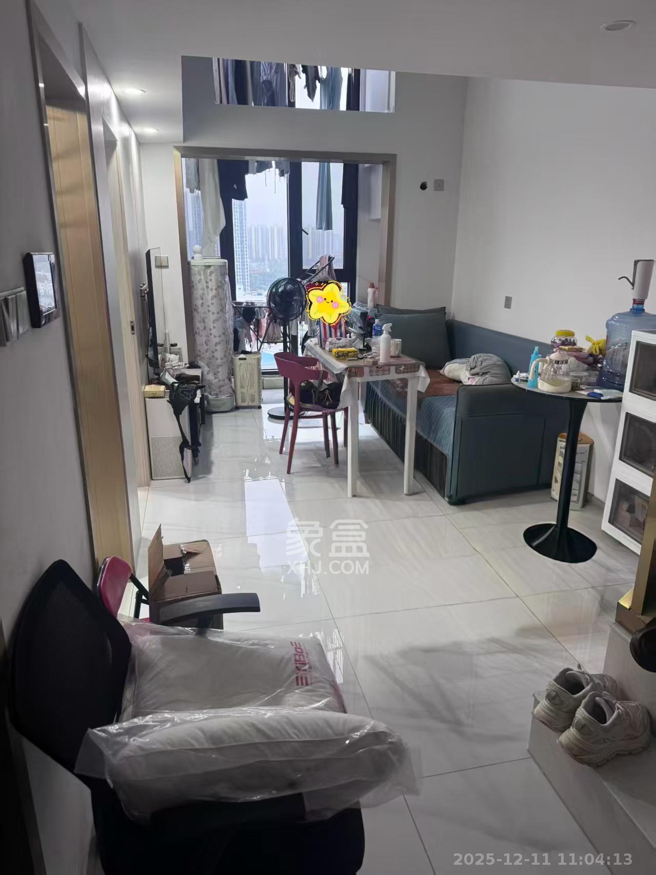 万科金色梦想B区  2室2厅2卫    2300.0元/月