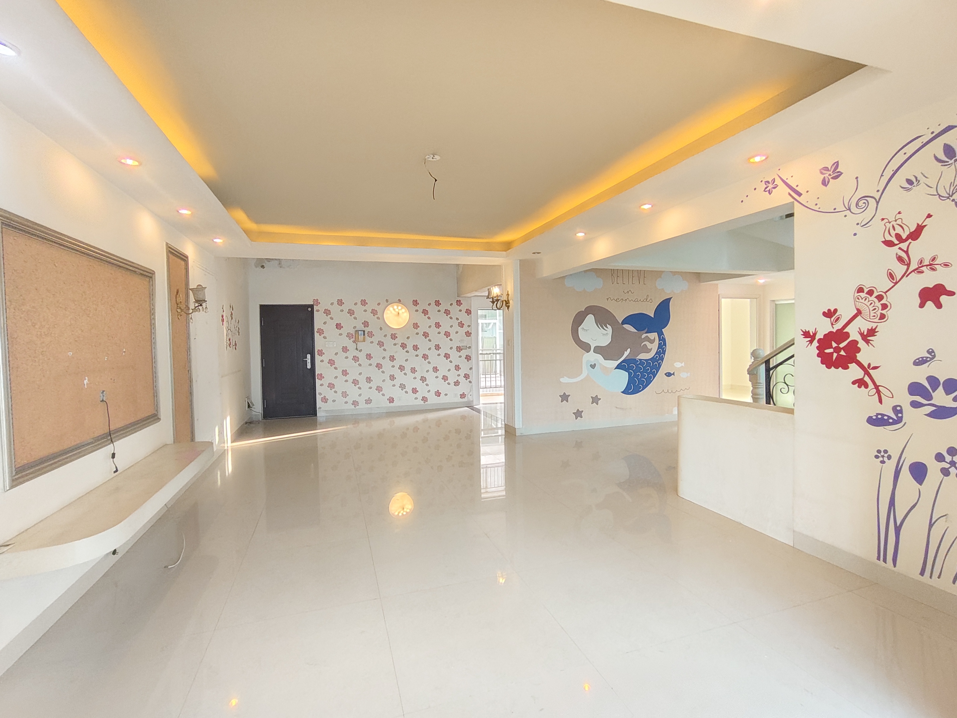 广昌花苑  5室2厅3卫    6000.0元/月