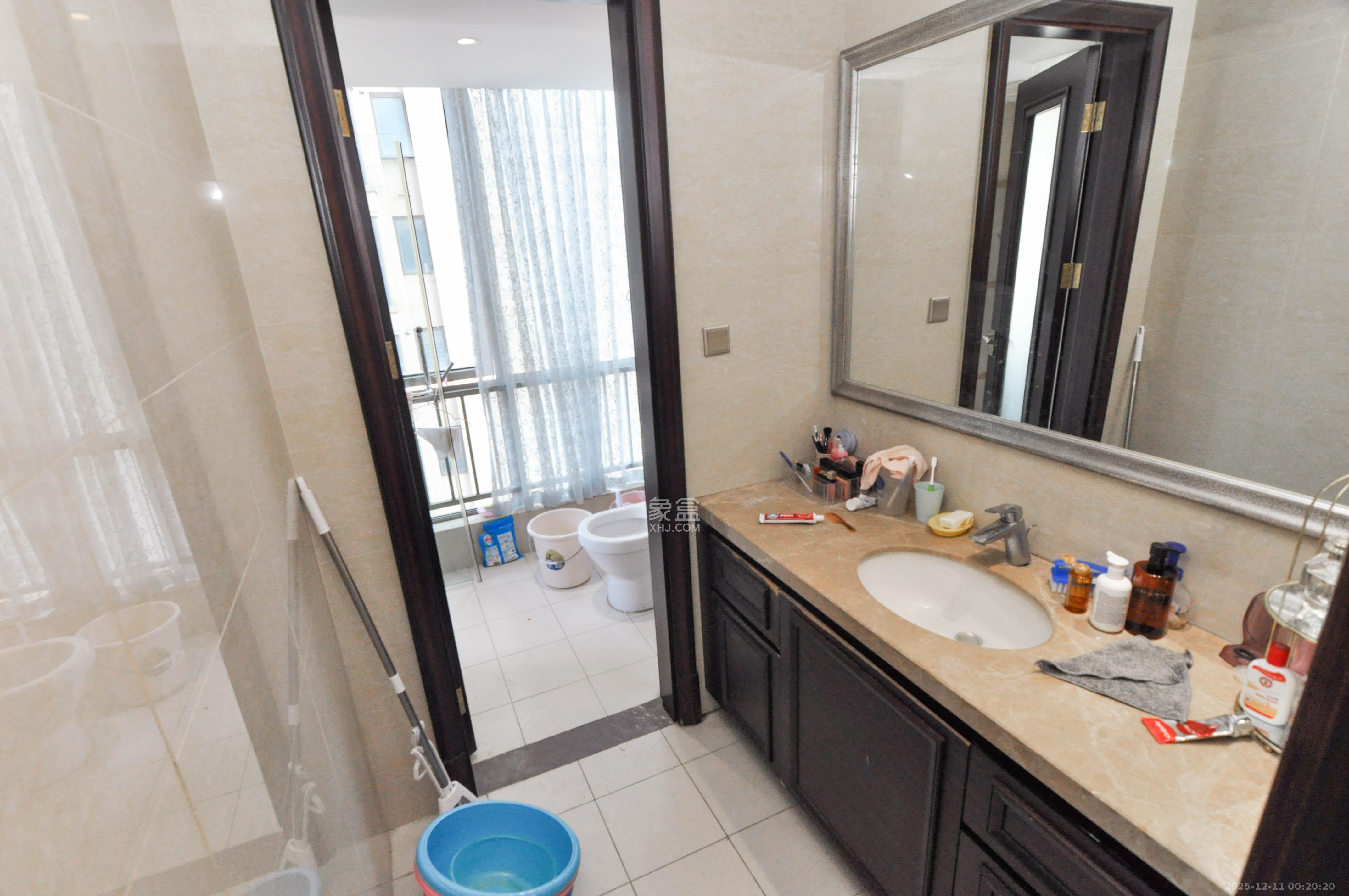 梅溪湖金茂府（金茂广场）（金茂览秀城）  1室0厅0卫    235.0万卫生间