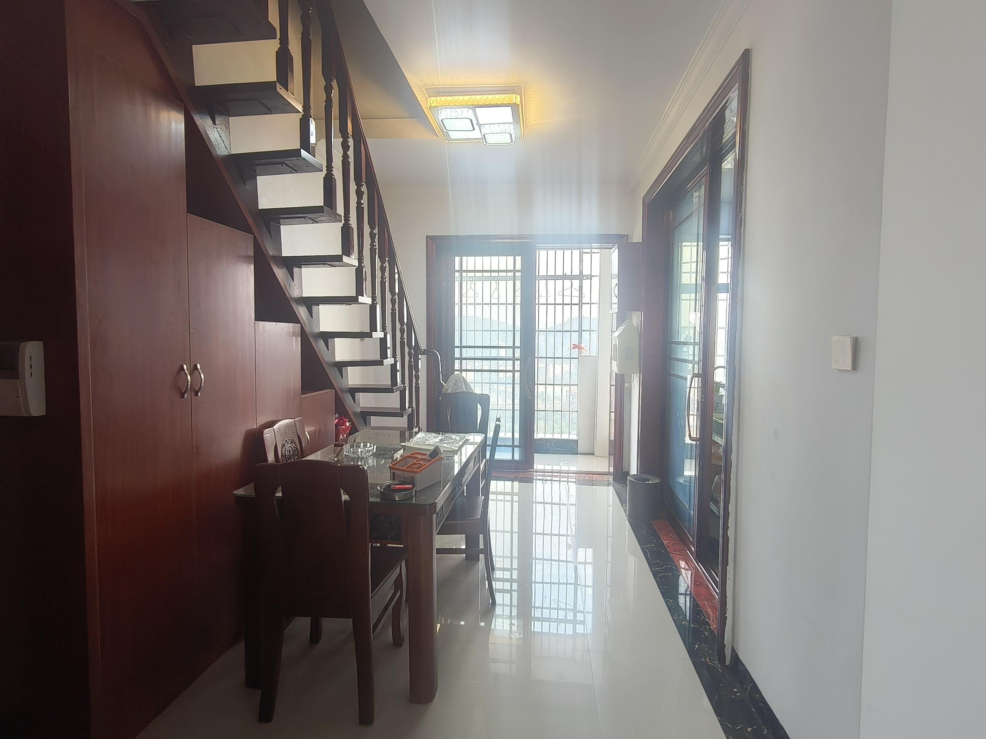 天门壹号  4室2厅3卫    2200.0元/月室内图