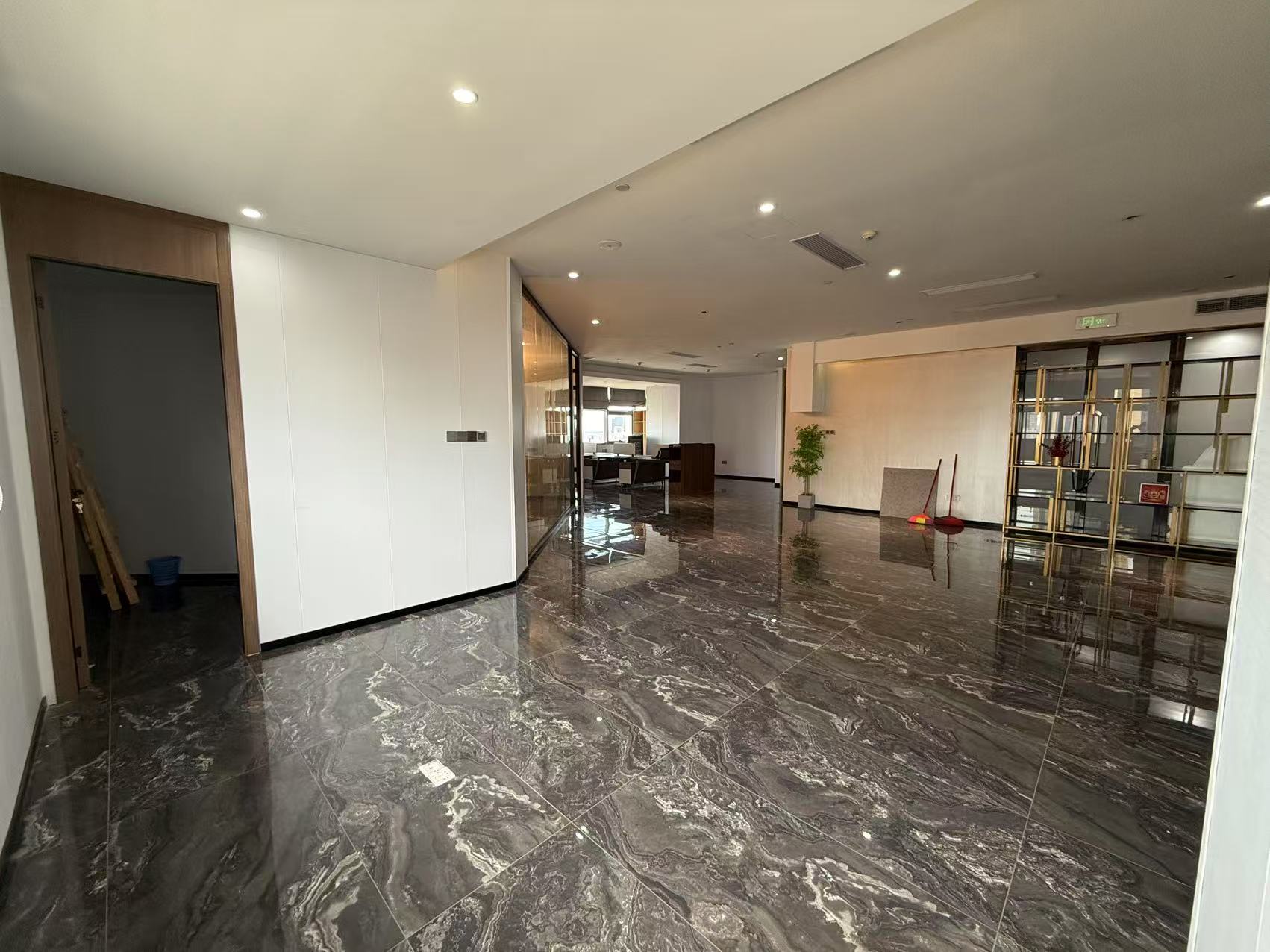 互联网金融大厦   440.0㎡      20000.0元/月室内图