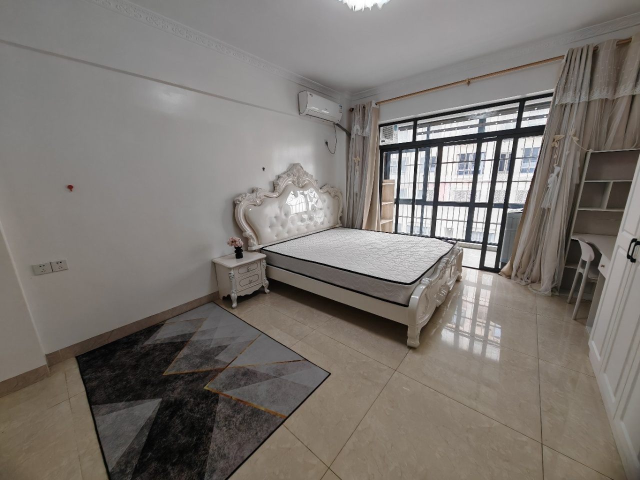 巨恒名都  1室0厅1卫    1850.0元/月