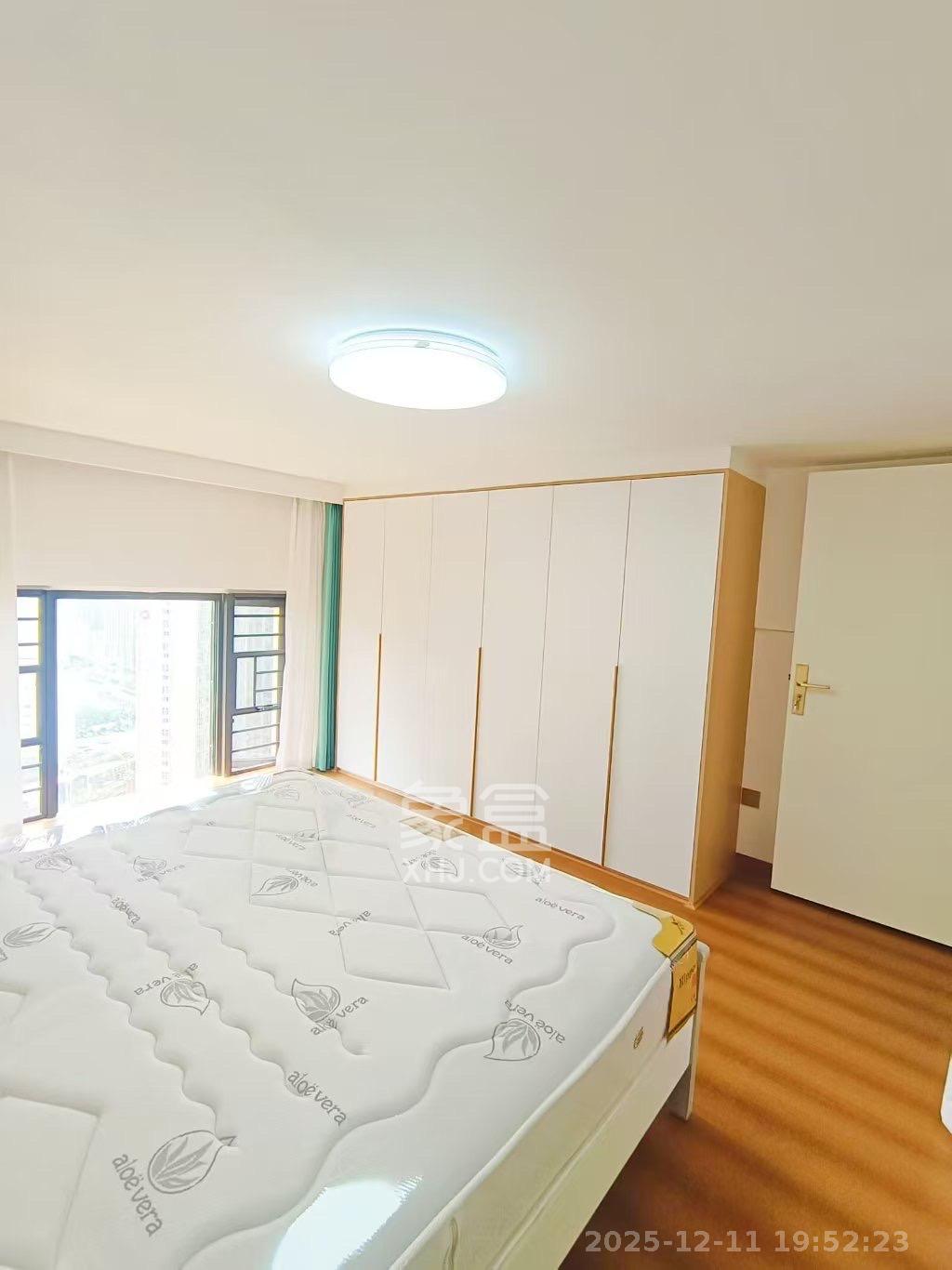 世茂璀璨天城公寓 2室2厅2卫 2500.0元/月 世茂璀璨天城公寓 2室2厅2卫 2500.0元/月室内图