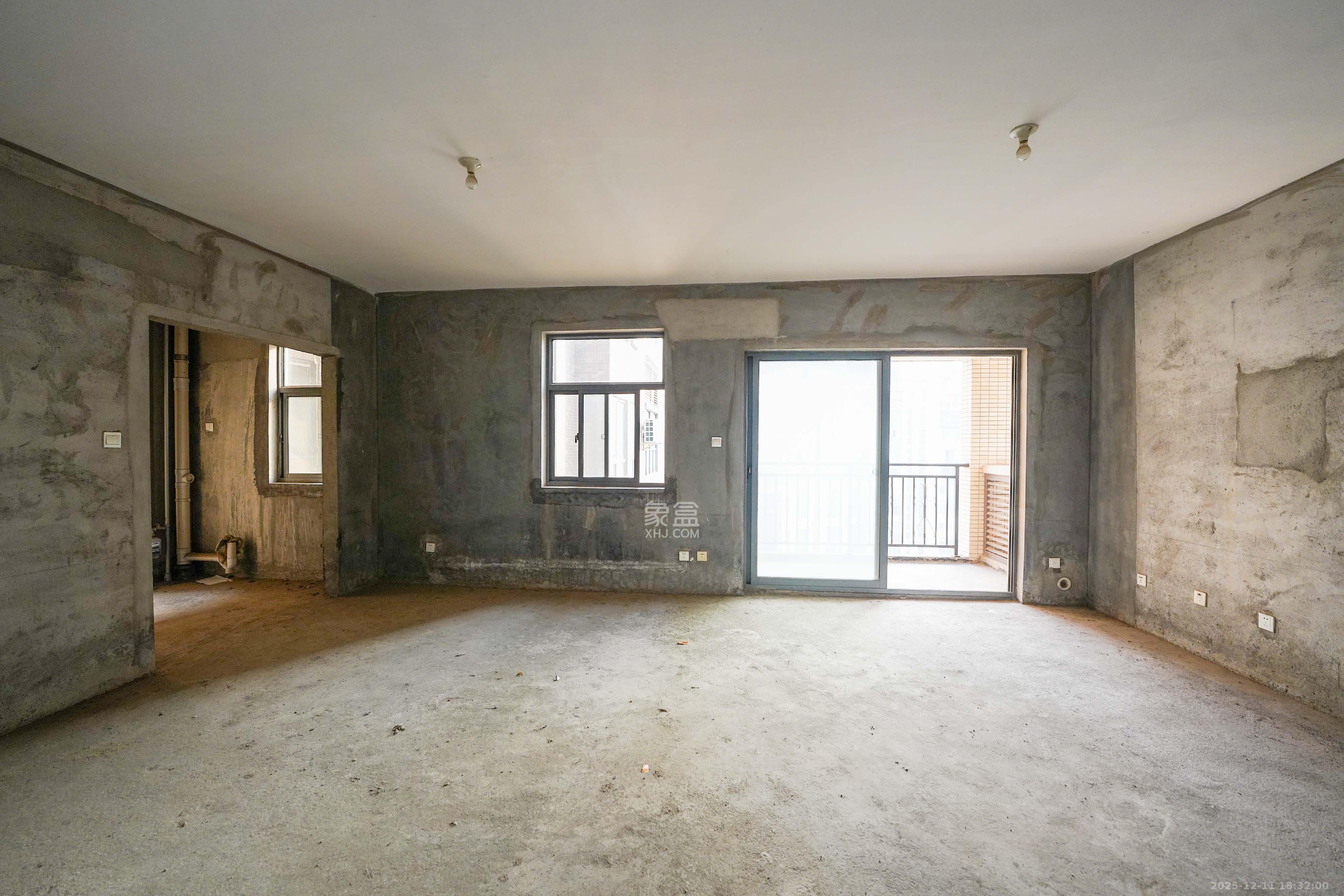 五矿紫湖香醍  4室2厅2卫    65.0万