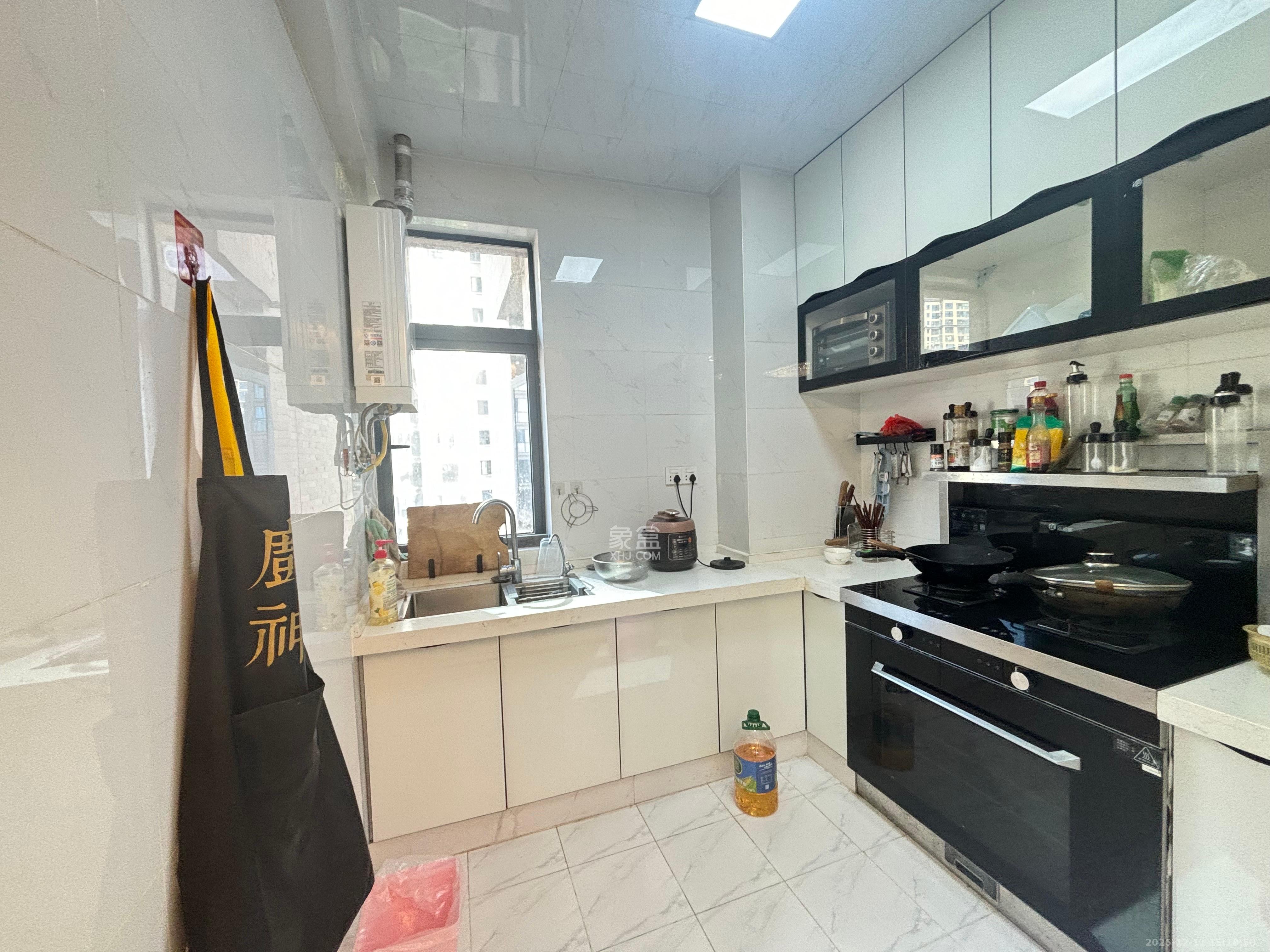 中南红领邦(红星嘉和苑) 3室2厅2卫 2600.0元/月 中南红领邦(红星嘉和苑) 3室2厅2卫 2600.0元/月室内图