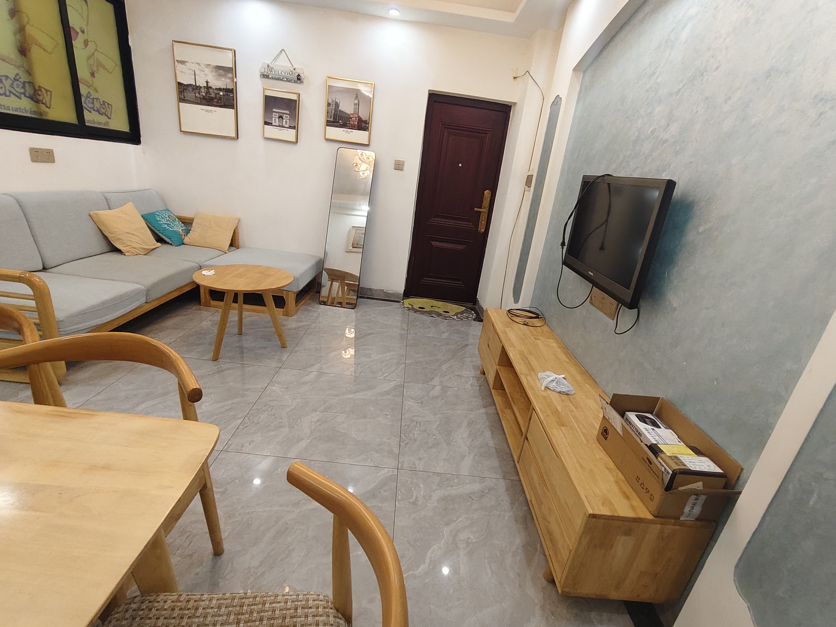 苏海楼（琼山区凤翔西路）  3室2厅1卫    2000.0元/月