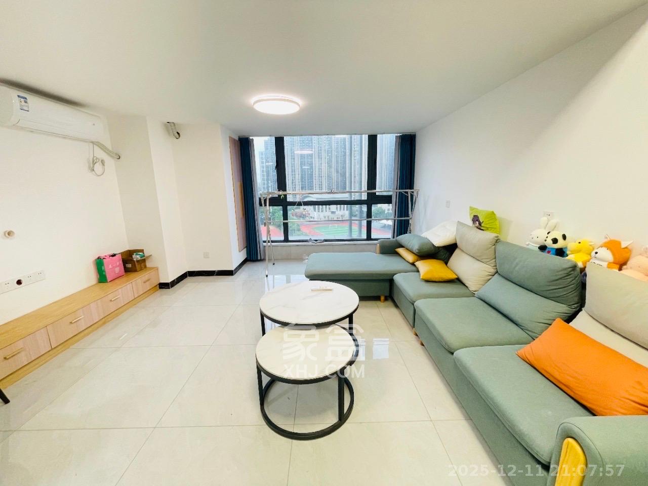 中国铁建梅溪青秀三期  2室2厅1卫    2100.0元/月室内图