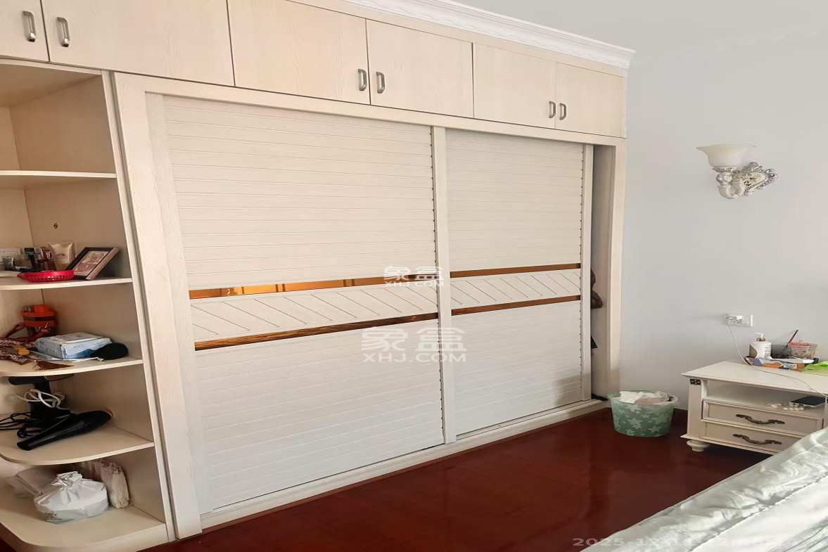 鑫远和城(一、二期) 2室1厅1卫 2500.0元/月 鑫远和城(一、二期) 2室1厅1卫 2500.0元/月室内图