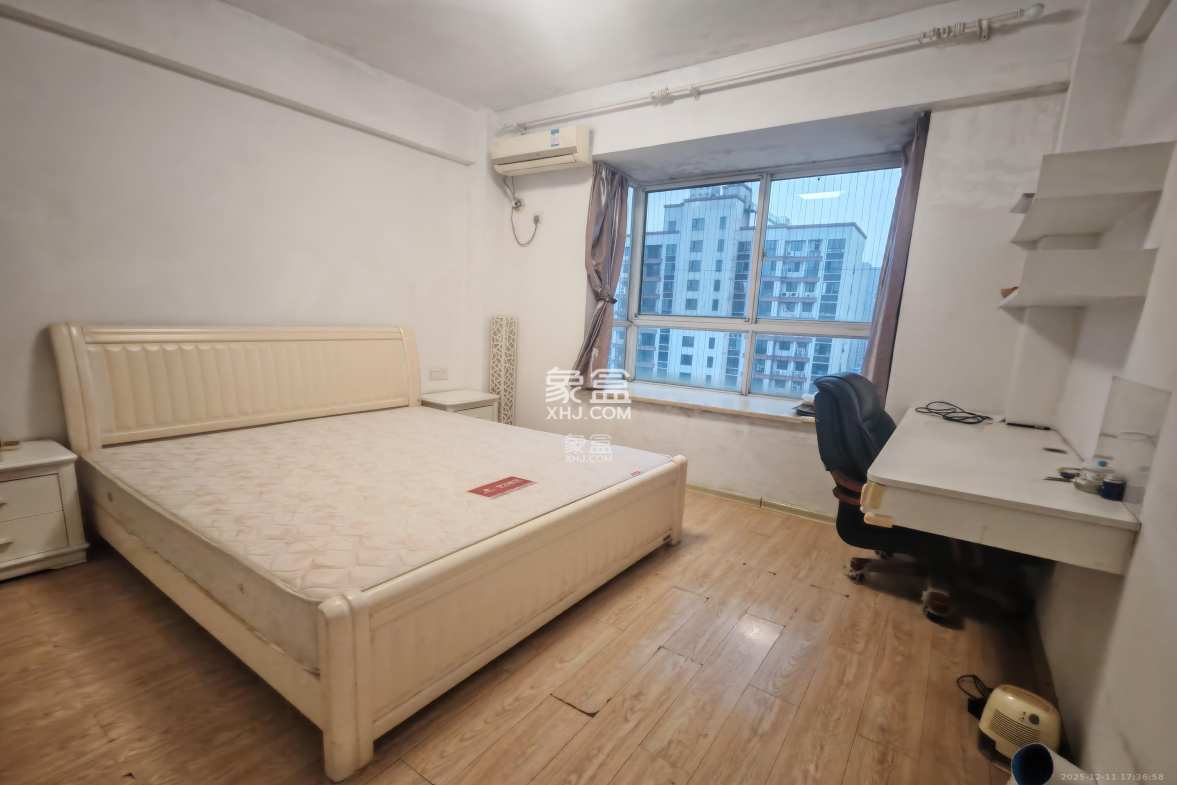 城市山水豪园(山水城市风景) 3室2厅2卫 2400.0元/月 城市山水豪园(山水城市风景) 3室2厅2卫 2400.0元/月室内图